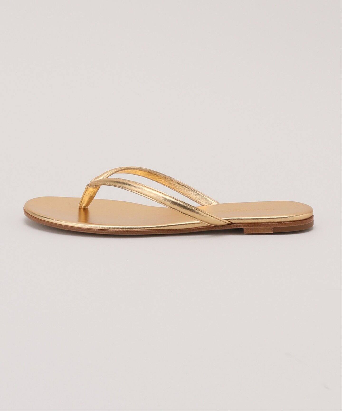 GIANVITO ROSSI/ジャンヴィト ロッシ】GOLD FLAT サンダル（サンダル 
