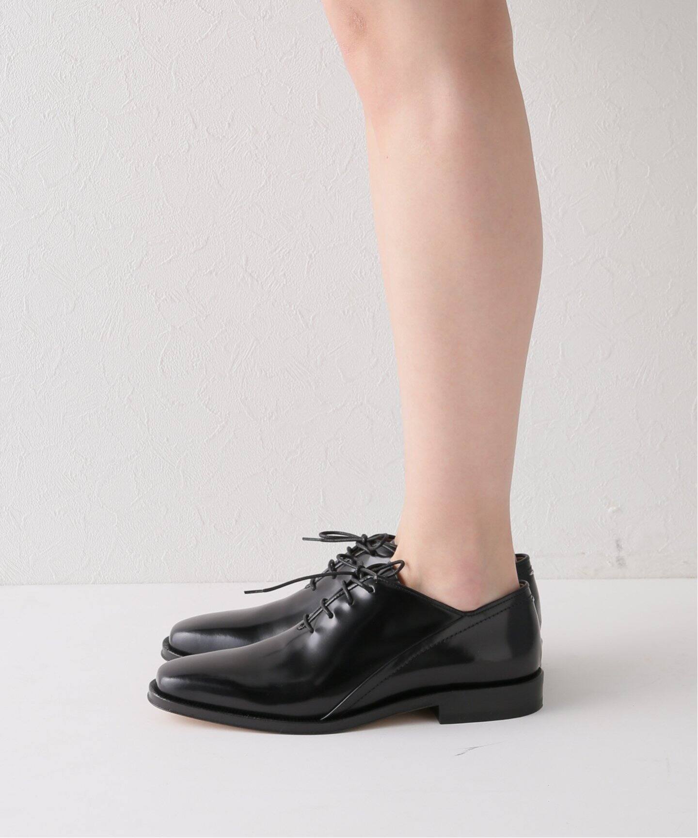 新品 MISOPÉ 黒 レザー っぽい ドレスシューズ ヒール約3cm