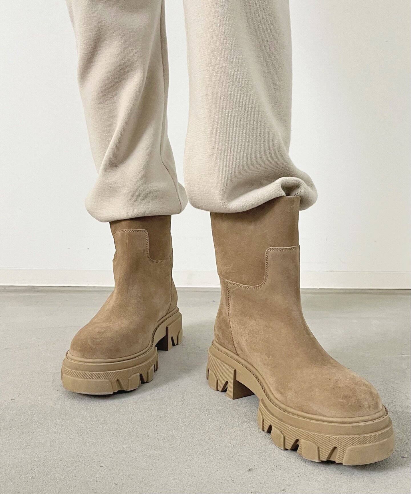 GIA BORGHINI/ジア ボルギーニ】Suede Short Boot（ブーティ・ショート 