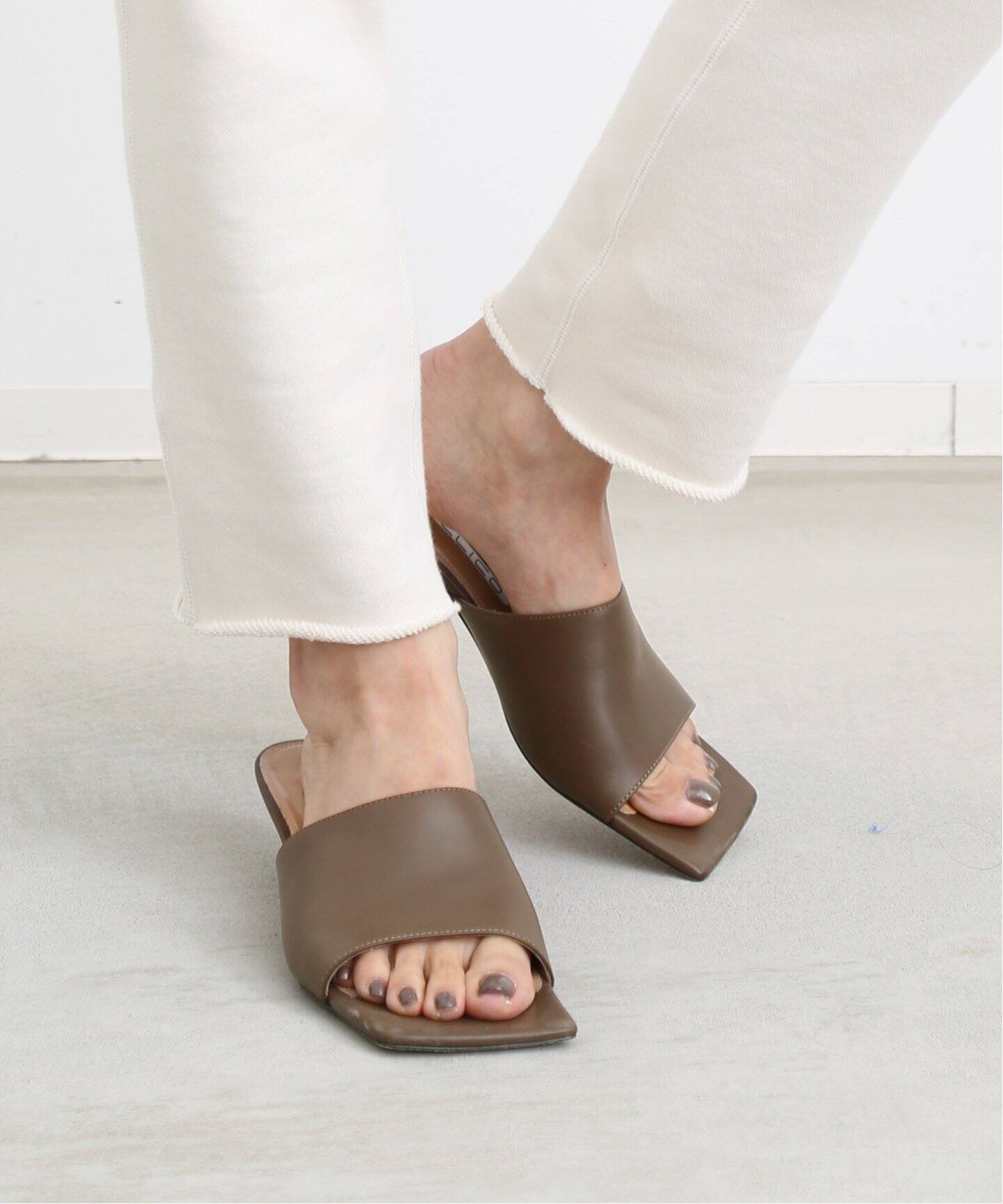 PELLICO/ペリーコ】 Square toe Sandal 3.5cm（サンダル）｜L  
