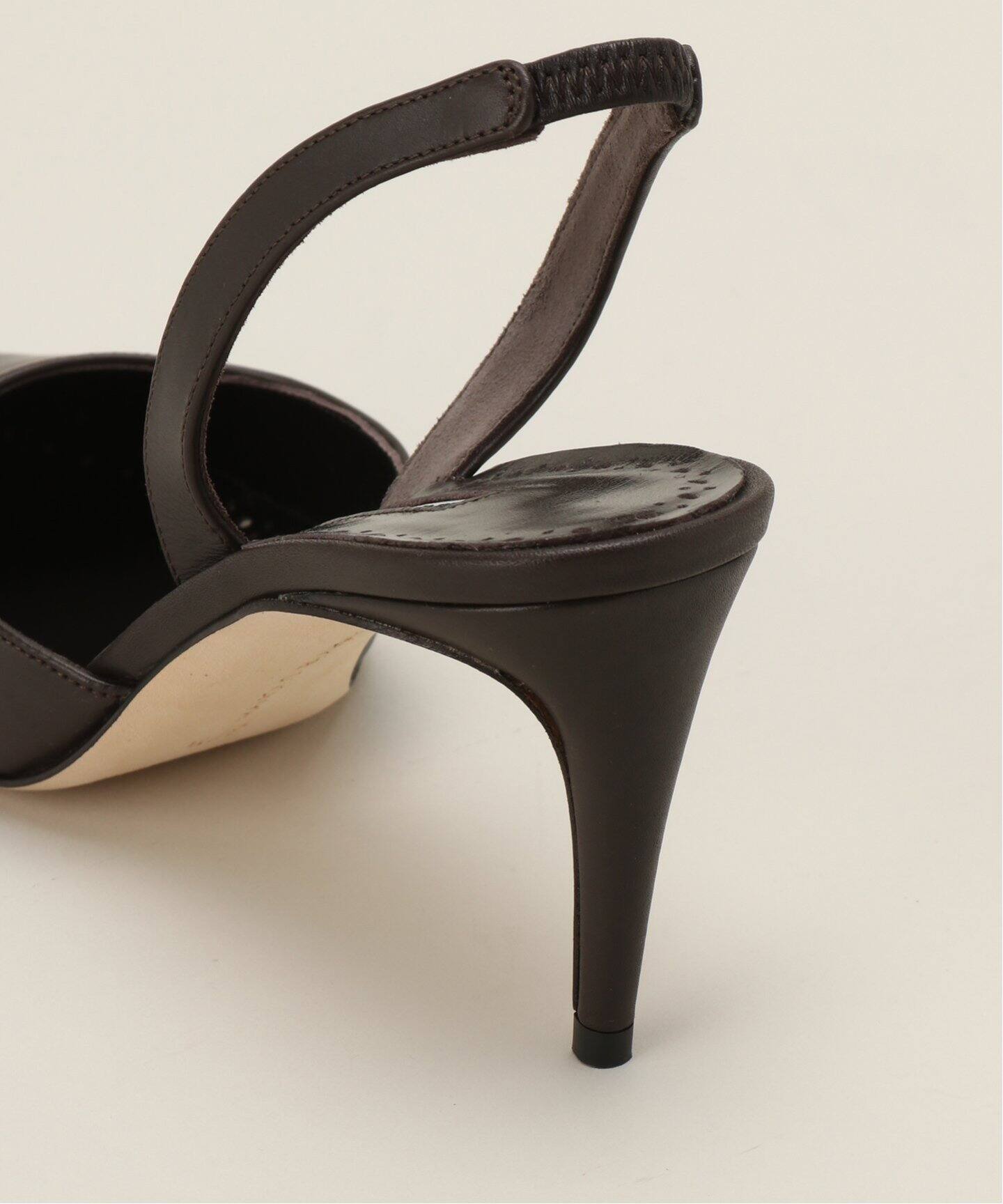 MANOLO BLAHNIK/マノロブラニク】 HOMERASLI BACK STRAP（パンプス  