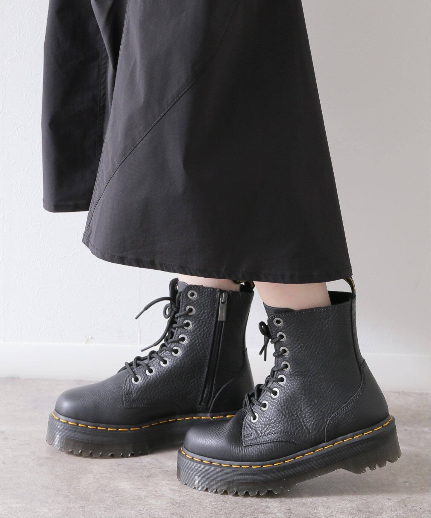 Dr.Martens / ドクターマーチン】Jadon III（ブーティ・ショートブーツ 