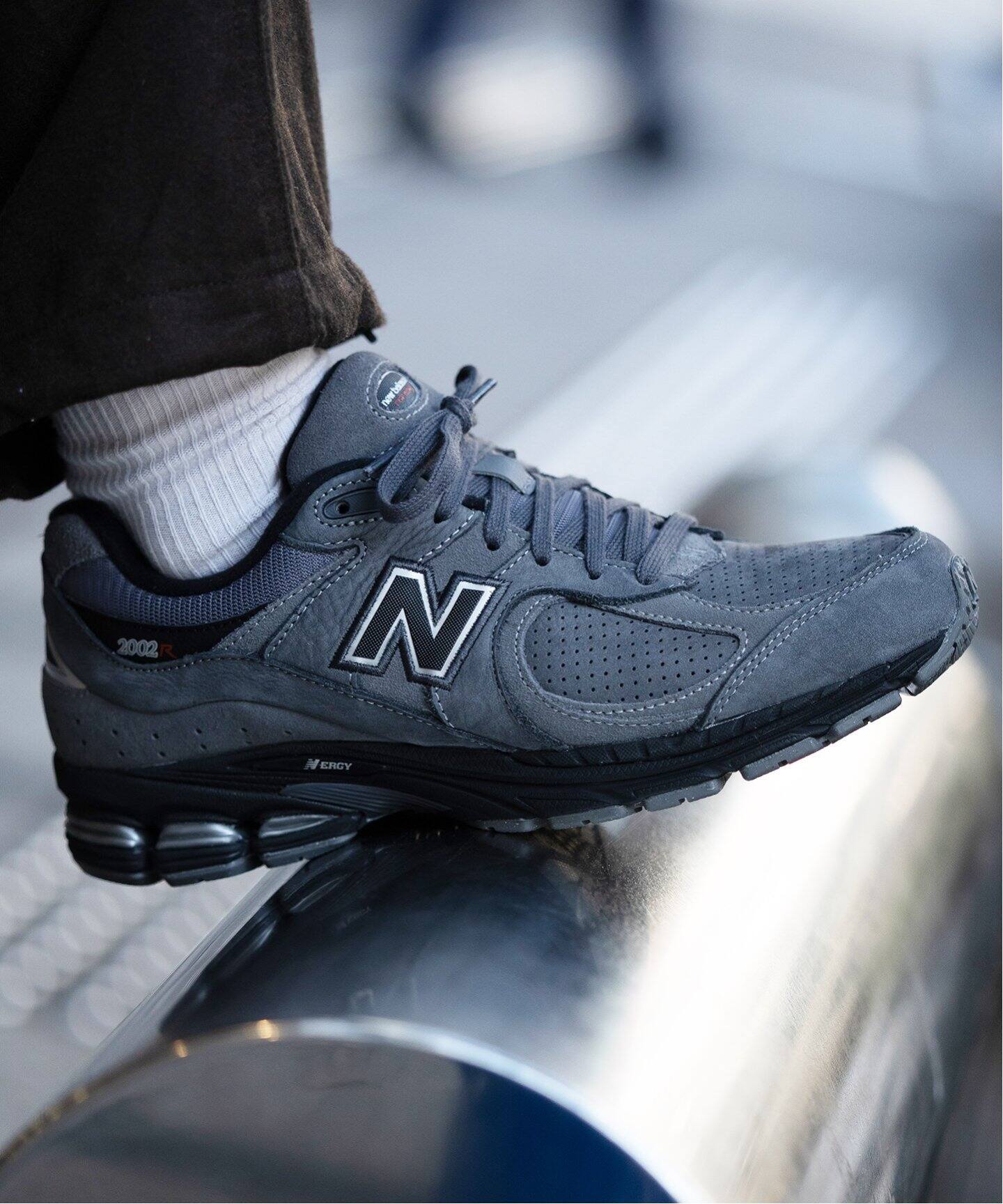 NEW BALANCE / ニューバランス】 2002R（スニーカー）｜JOINT WORKS  