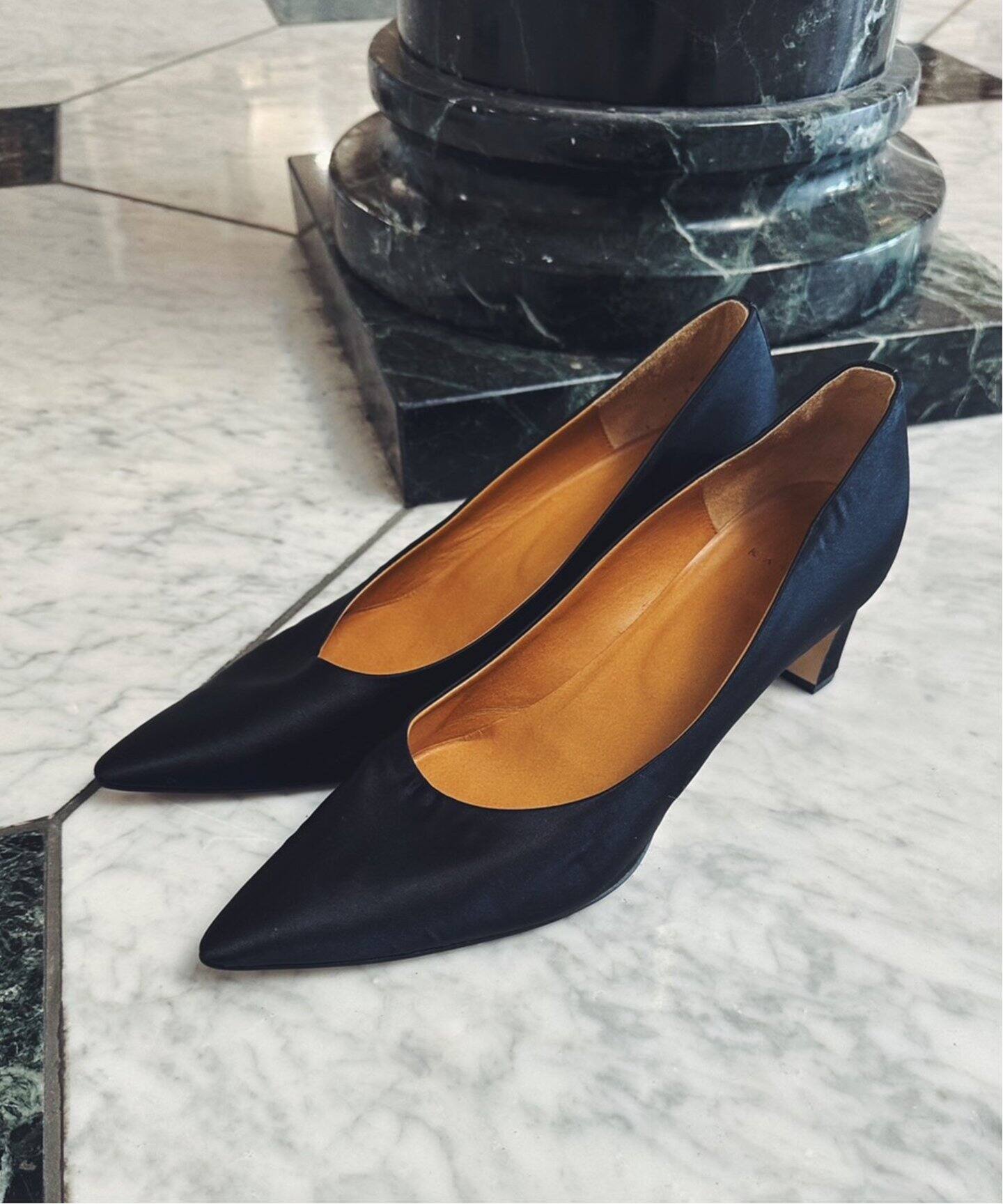 KATIM(カチム)】black satin pumps（パンプス）｜EDIT.FOR LULU 