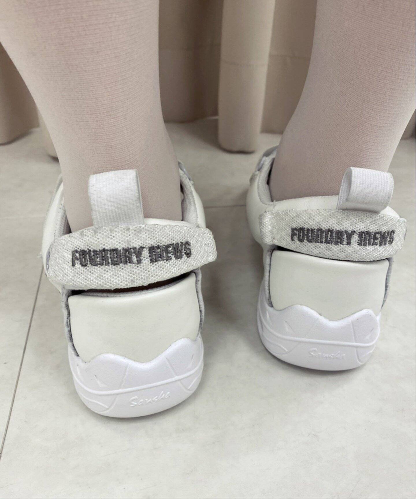 Foundry Mews / ファウンドリー ミューズ】white canvas shoes（その他 