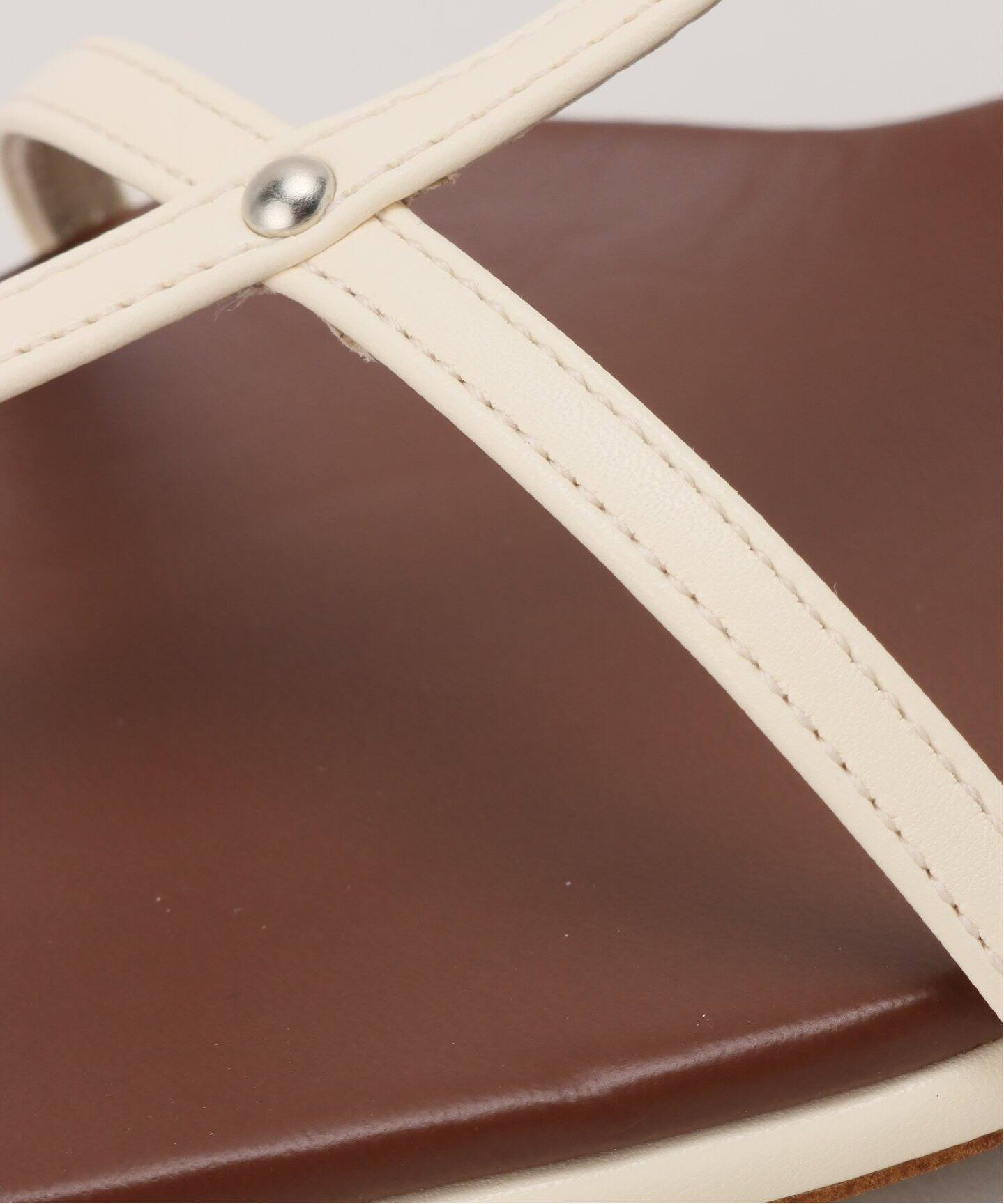 HEWN/ヒューン】Slant strap heels ストラップサンダル（サンダル 