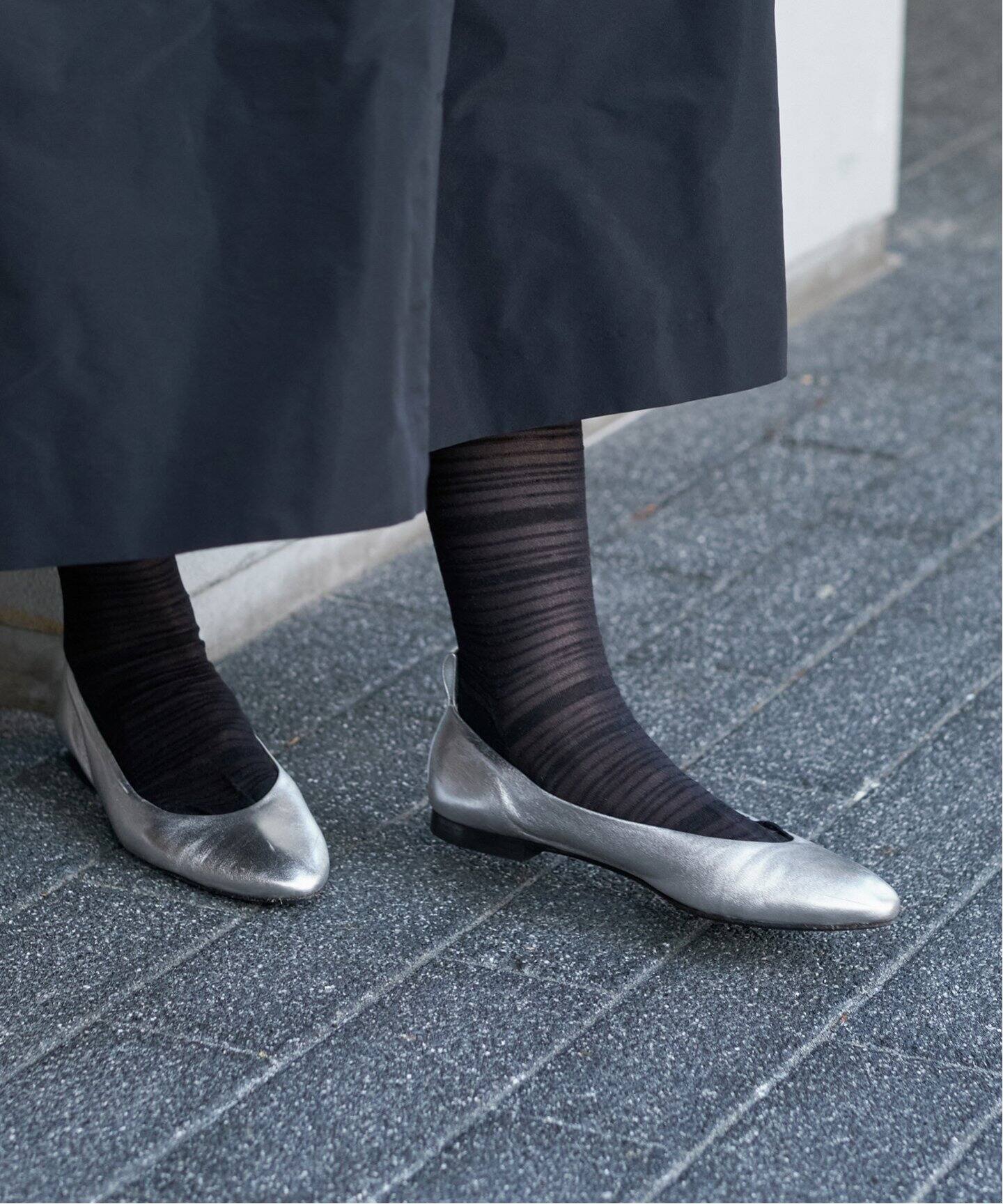 ファビオルスコーニ FABIO RUSCONI クロスベルトパンプス （シルバー） -靴＆ファッション通販 ロコンド〜自宅で試着、気軽に返品 Fabio RUSCONI 　シルバーパンプス