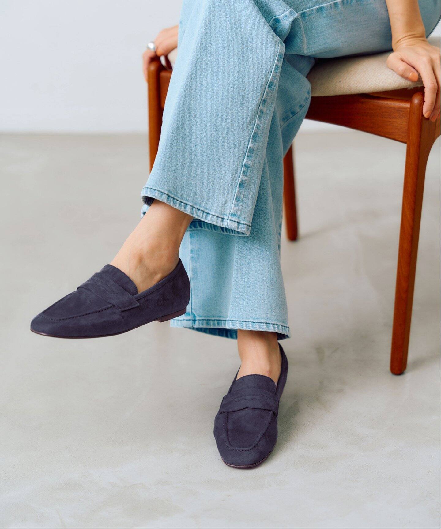 MANSUR GAVRIEL SUEDE フラットミュール 移れる 