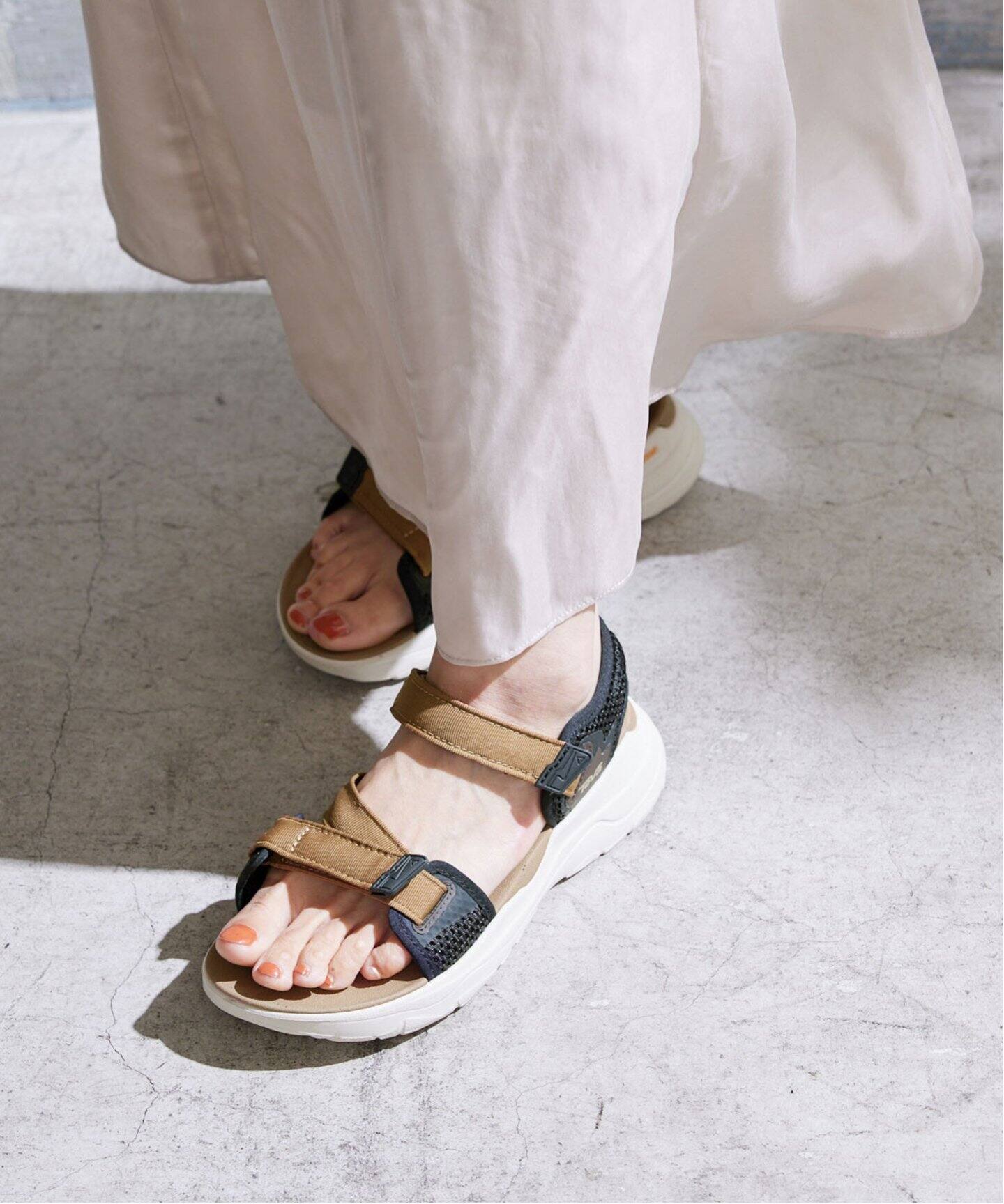 Teva/テバ】別注 ZYMIC サンダル（サンダル）｜IENA（イエナ）の通販  