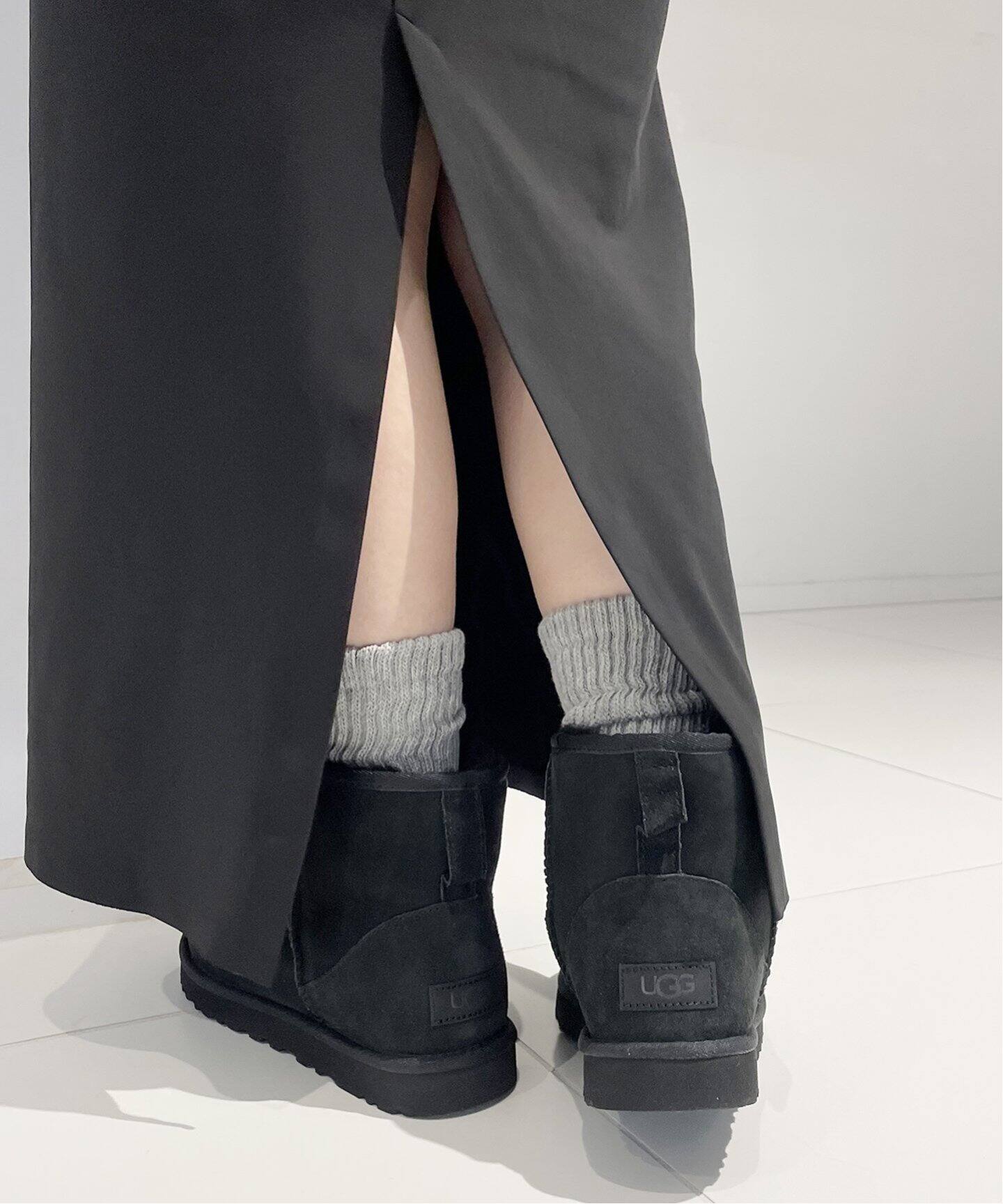 UGG/アグ】W CLASSIC MINI II ブーツ（ブーティ・ショートブーツ 