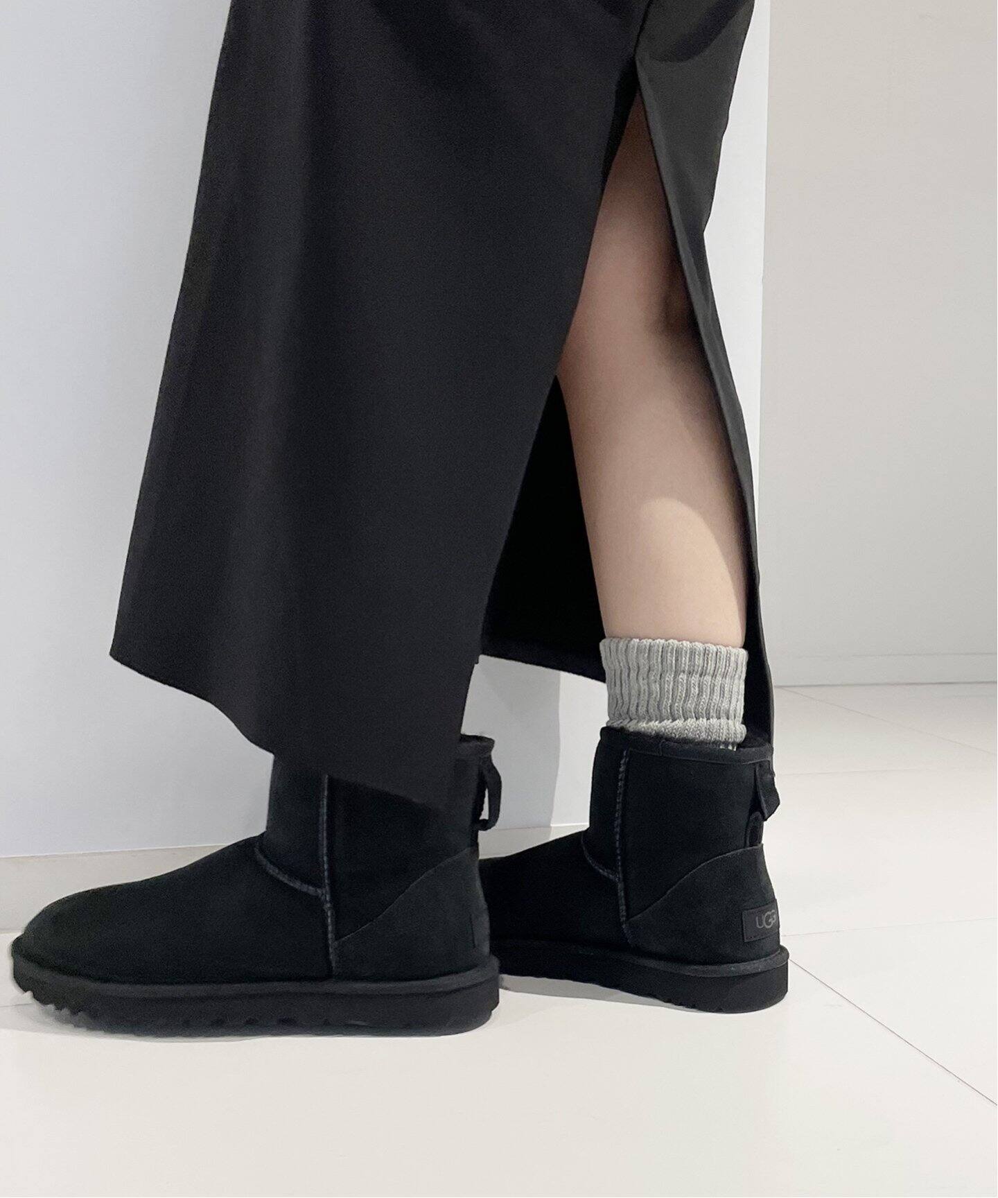 UGG/アグ】W CLASSIC MINI II ブーツ（ブーティ・ショートブーツ 