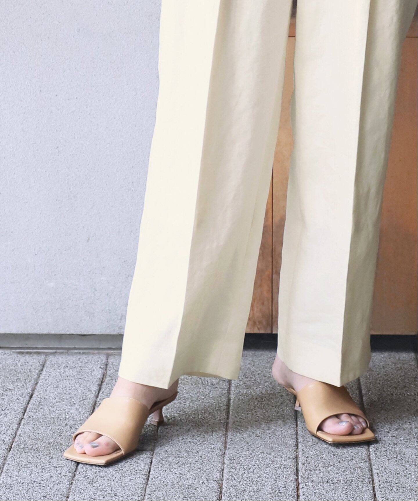 Off-White 費やさ ベージュミュール 37