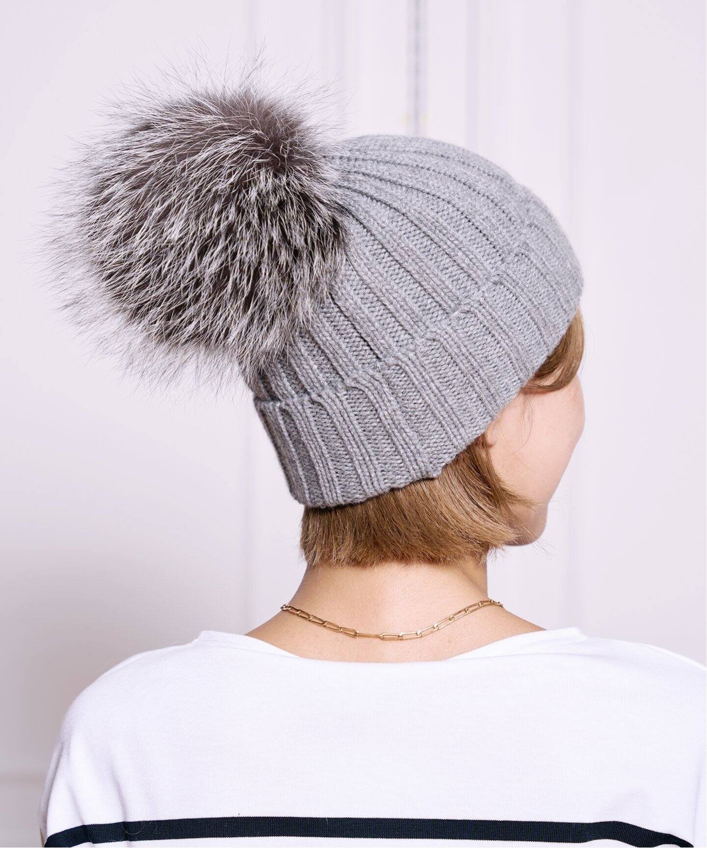 RIVIERA CASHMERE/リヴィエラ カシミヤ】ポンポン付きニットキャップ 