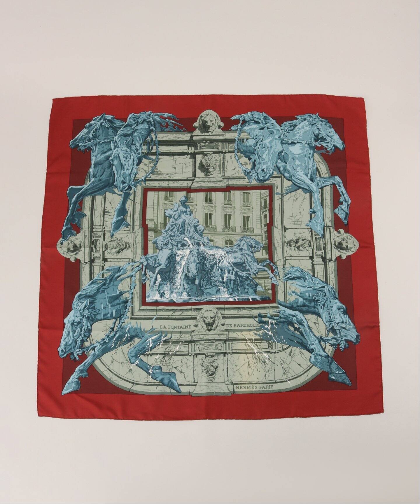 HERMES エルメス カレ90 LA FONTAINE DE BARTHOLDI バルトルディの泉  