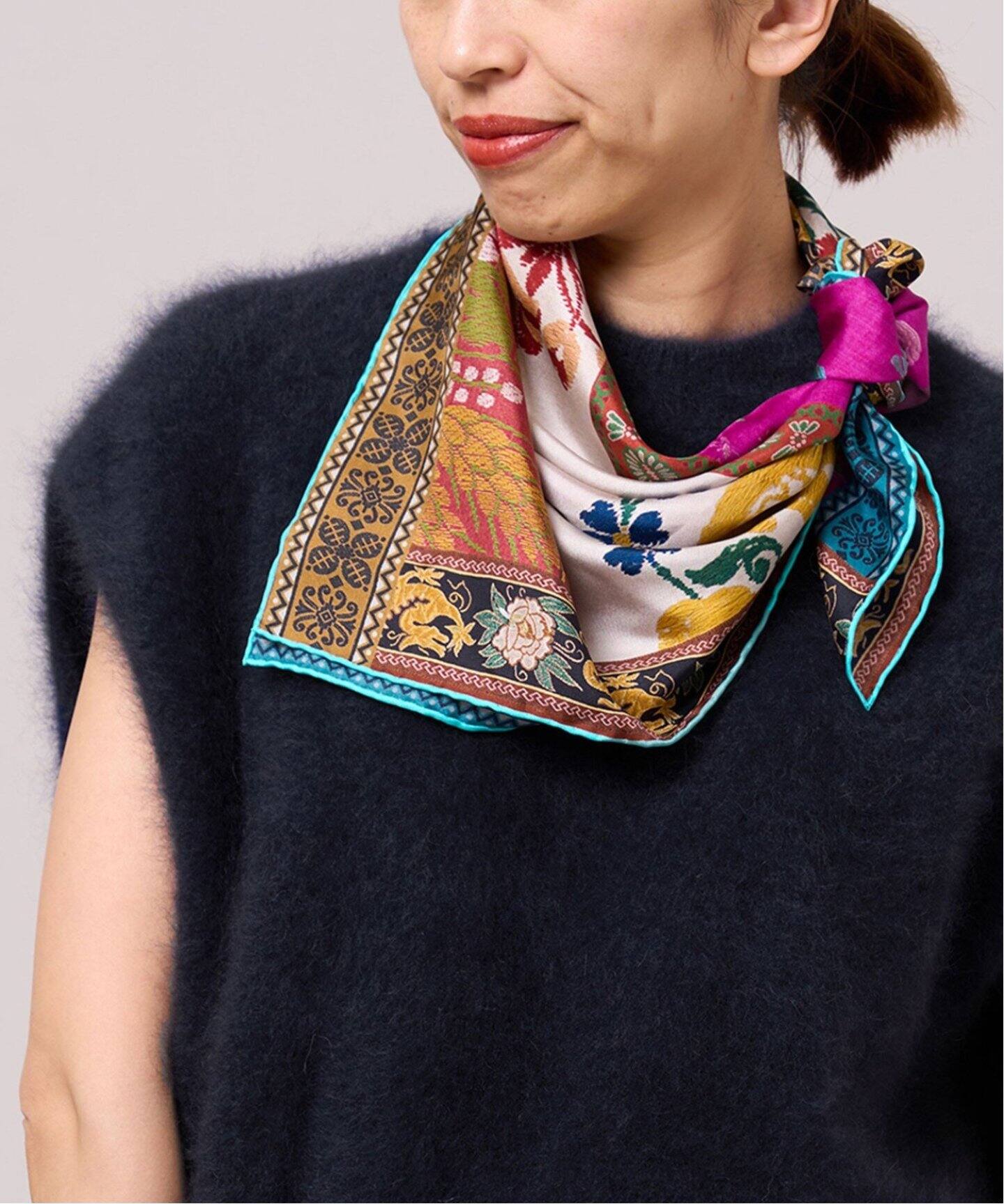 PIERRE-LOUIS MASCIA /ピエールルイマーシャ】67*67スクエアシルク  