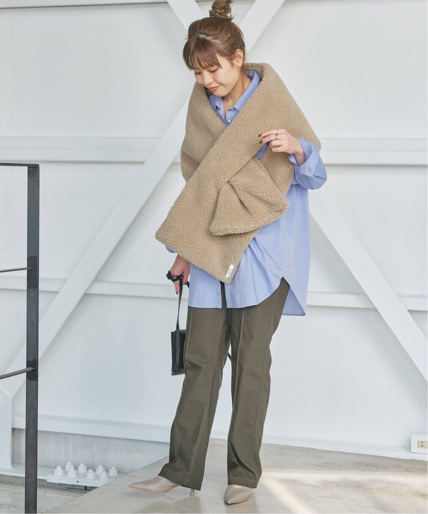 AP STUDIO 【THROW/スロー】ボアショール カーキ 