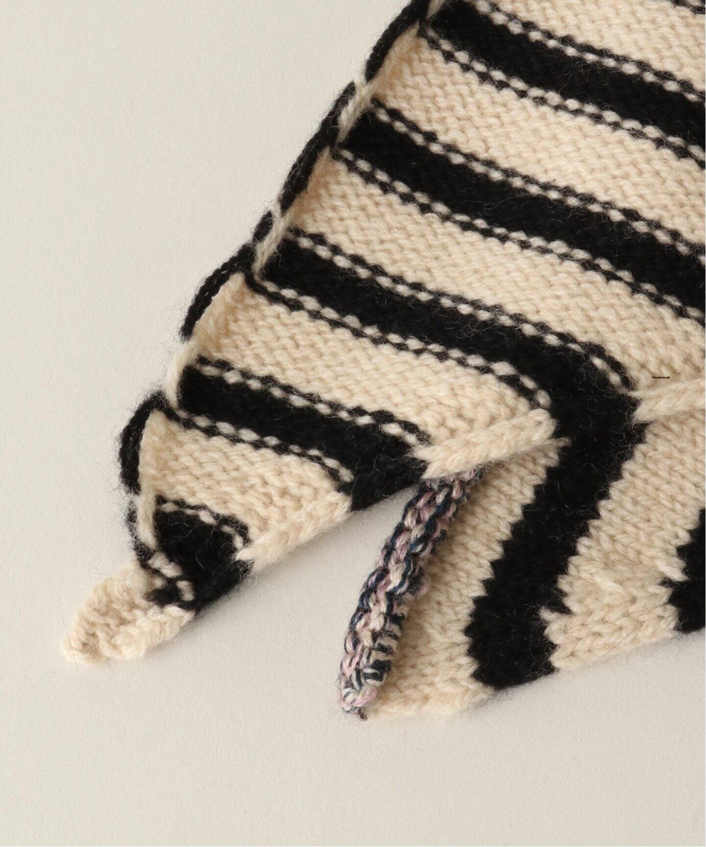 YANYAN/ヤンヤン】LAMBSWOOL TRIANGLE:ストール（ストール）｜JOURNAL 