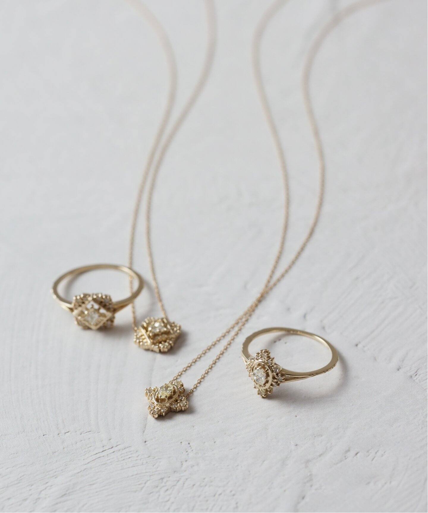 オーバルカットダイヤネックレス K10（ネックレス）｜Lilas（リラ）の  