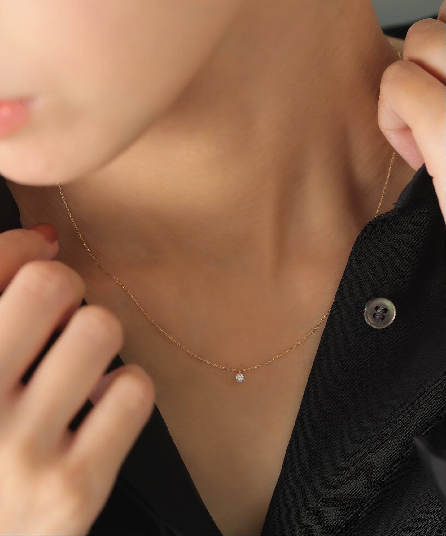 新品1点限り】K18WGダイヤモンド1.15ctステーションネックレス 1本は  