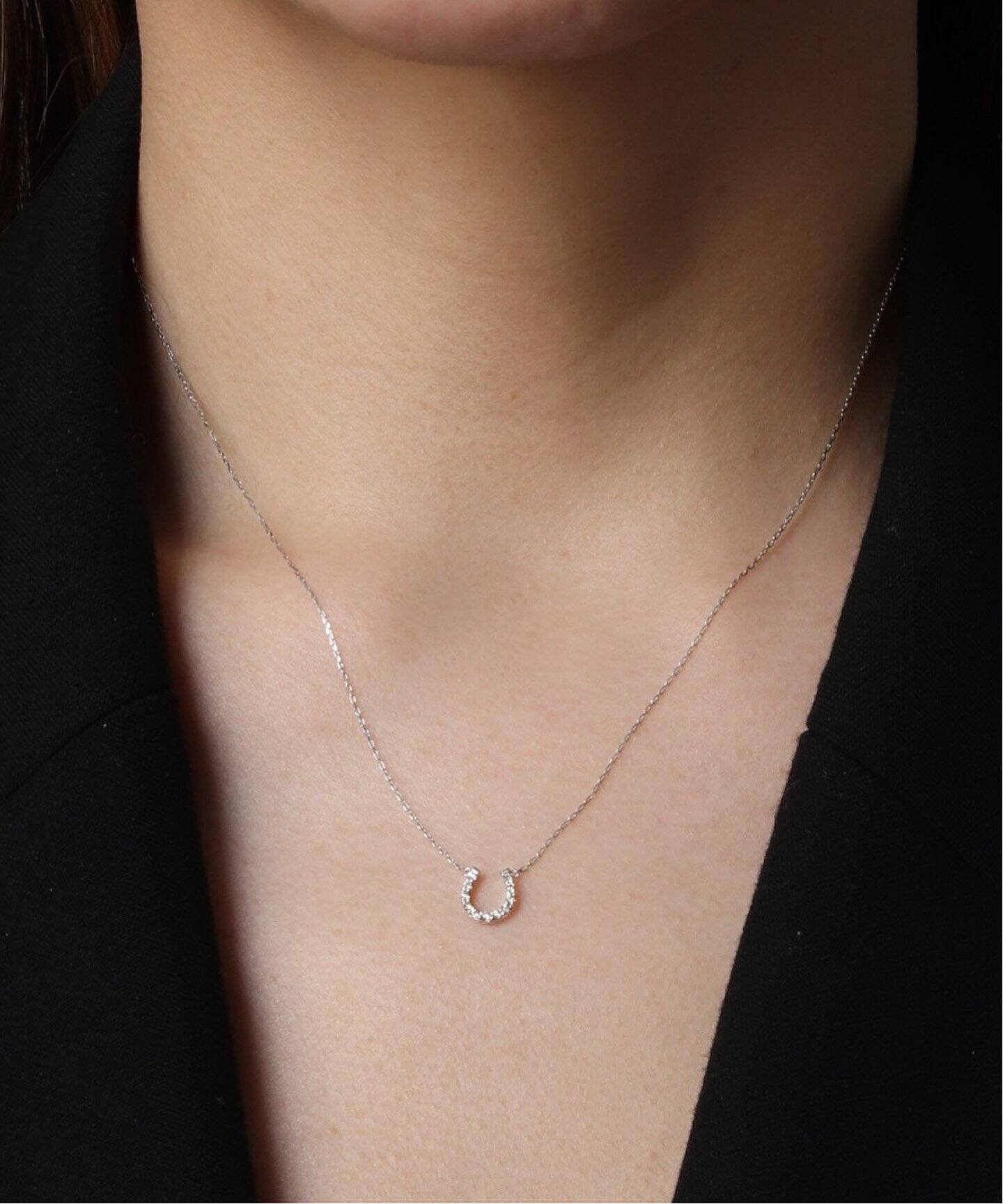 18KWG 0.09ct ダイヤモンド ホースシューネックレス（ネックレス  