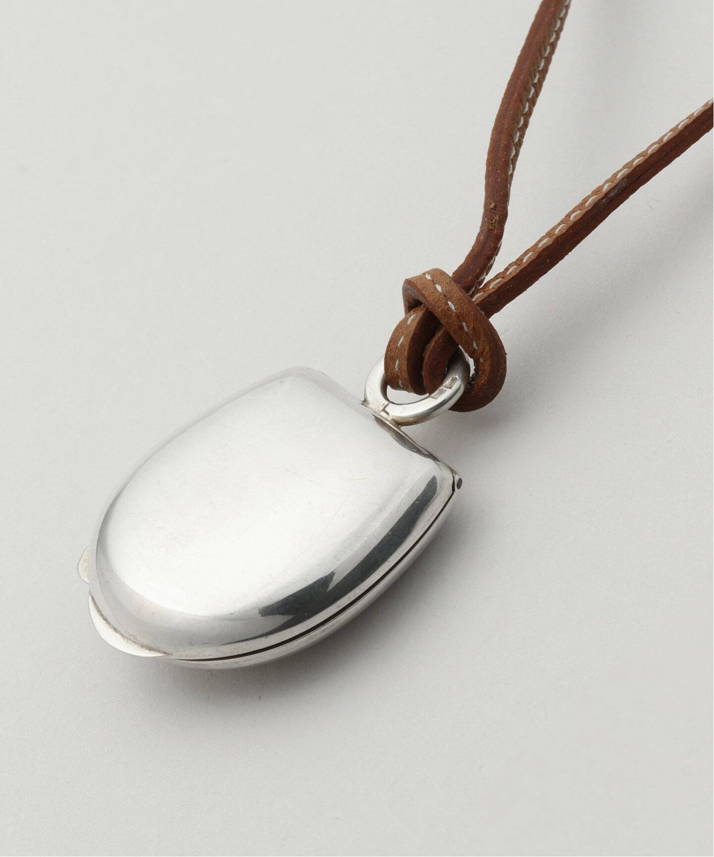 Hermes Vintage / エルメス 】Pill Case Pendant Necklace（ネックレス 