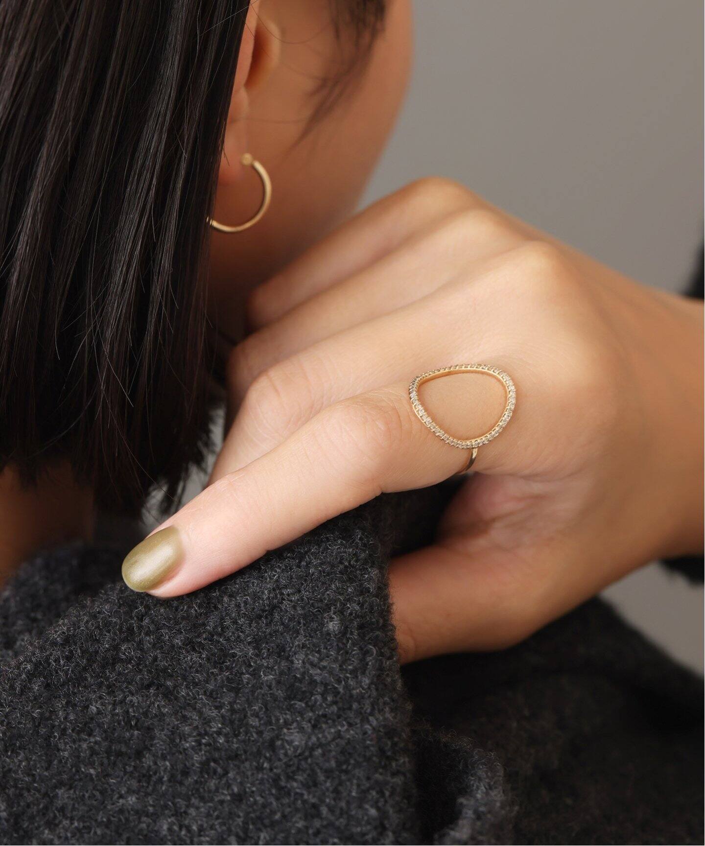 オーバルラインダイヤリング K10（リング）｜Lilas（リラ）の通販  