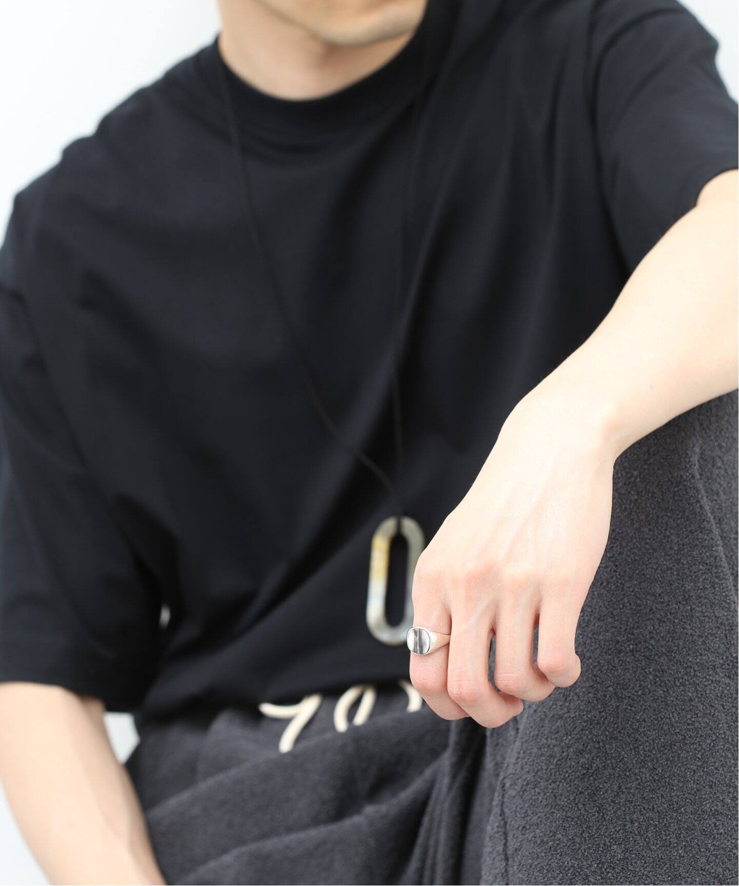 On The Sunny Side Of The Street】 Buffallo Signet Ring