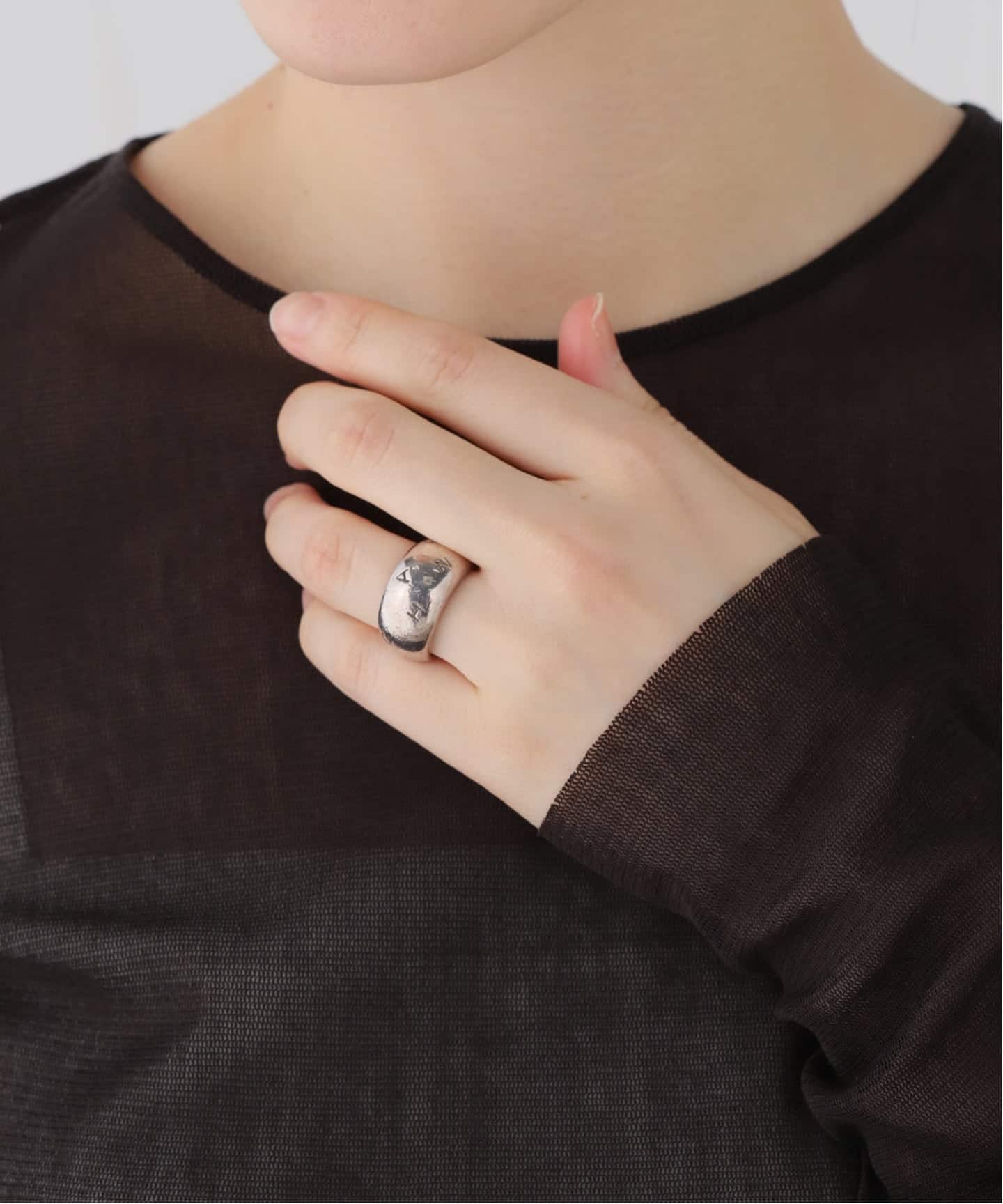 VINTAGE CHANEL/シャネル】Logo lettering ring wide(リング VINTAGE CHANEL/シャネル】Logo lettering ring wide(リング