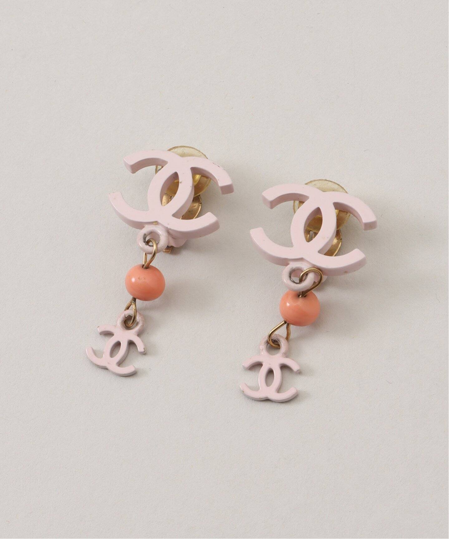 VINTAGE CHANEL/シャネル】 earring logo(両耳)（イヤリング 