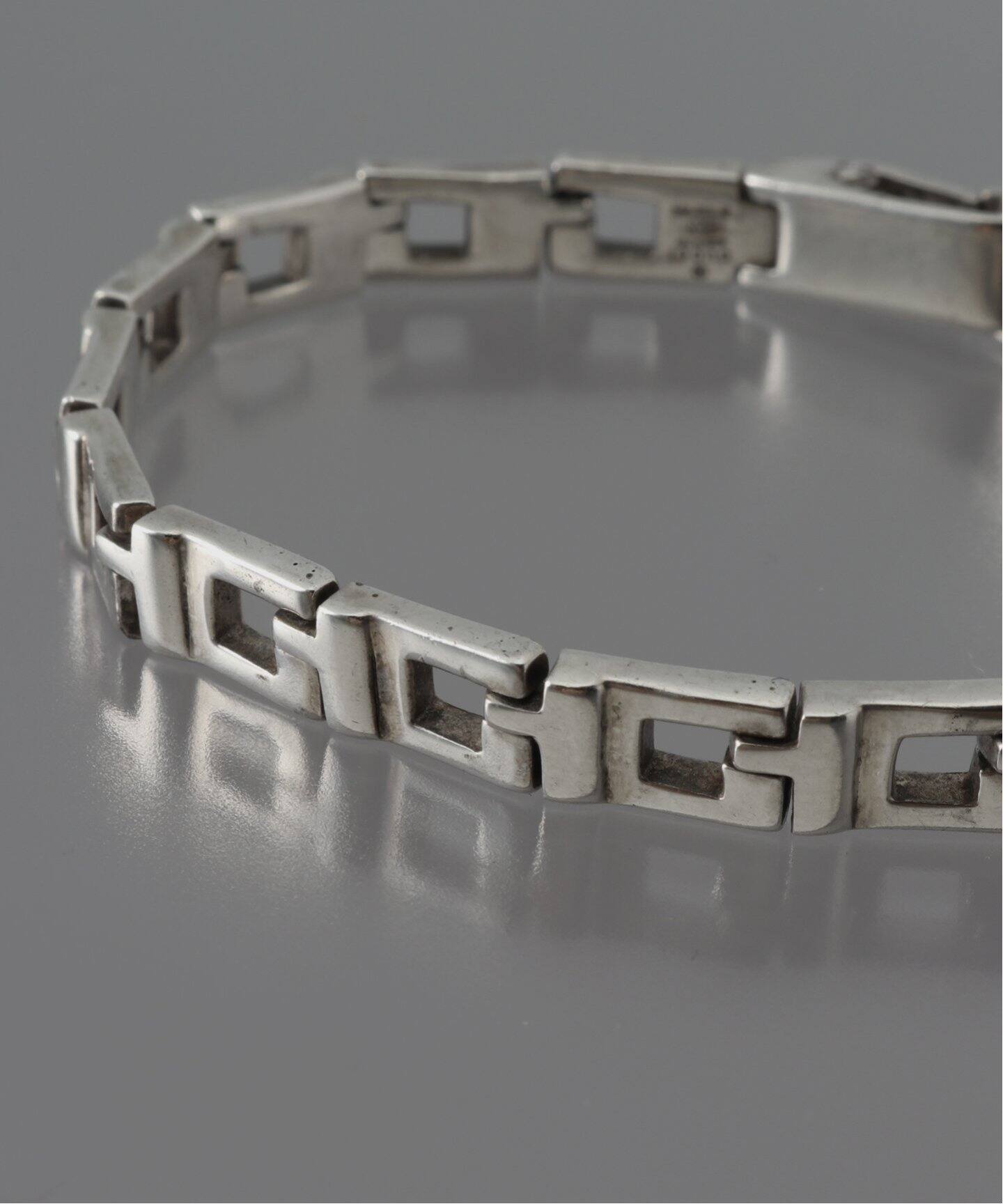 GUCCI Vintage / グッチ 】G Shaped Bracelet : ジー・シェイプ 