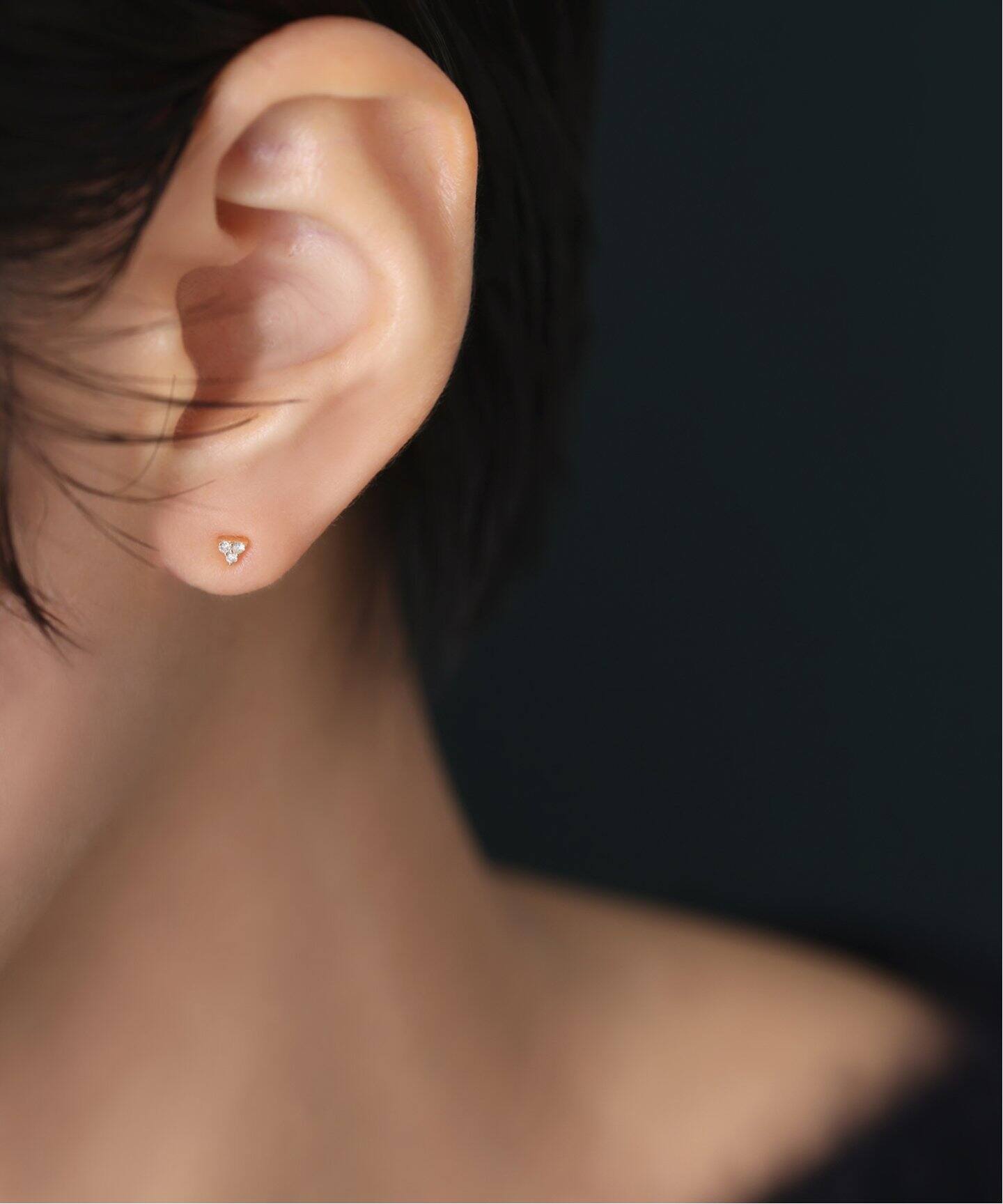 プチトライアングルダイヤピアス K18（両耳）（ピアス（両耳用 