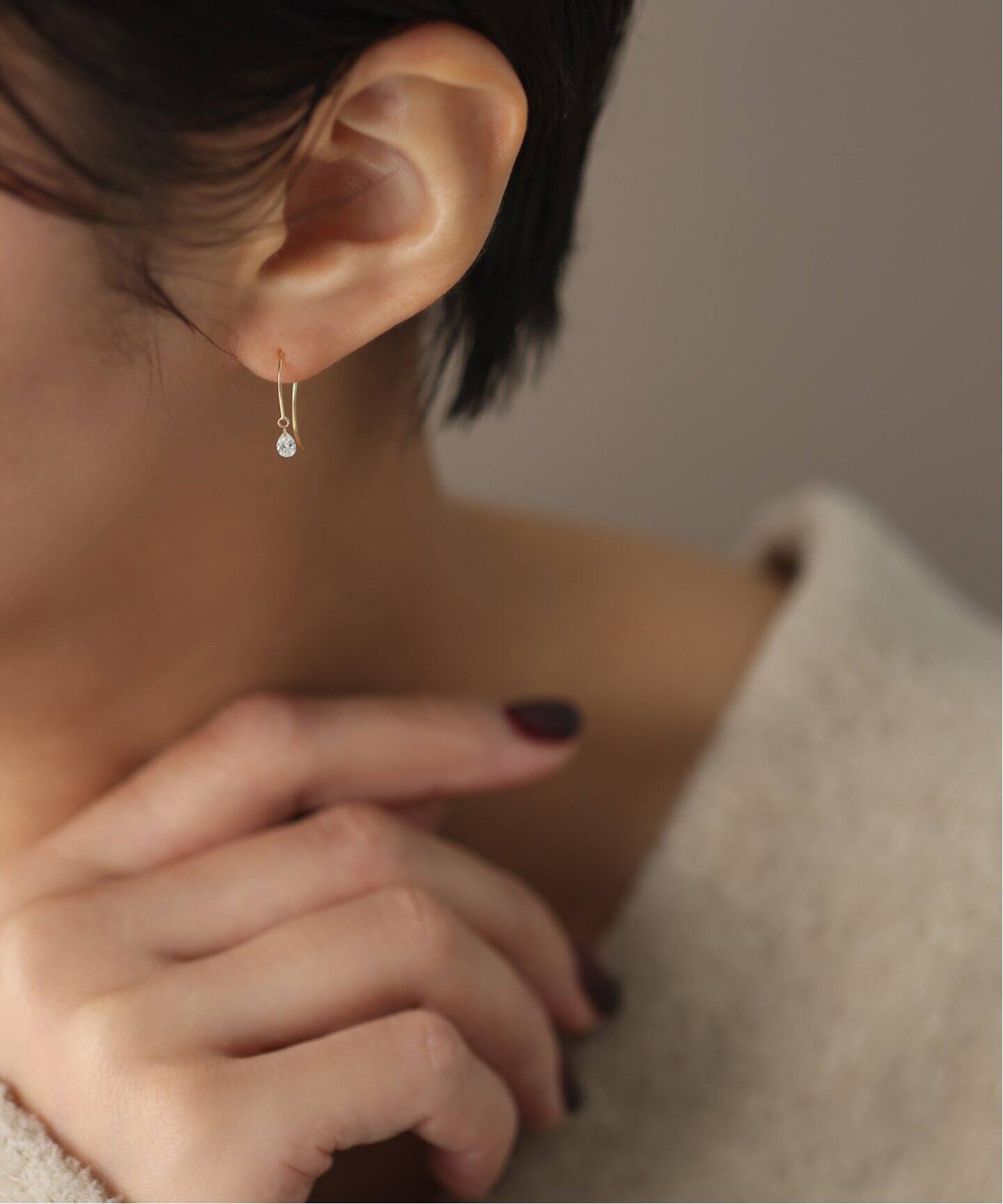 ペアシェイプホールダイヤフックピアス0.16ct K18（両耳）（ピアス（両 