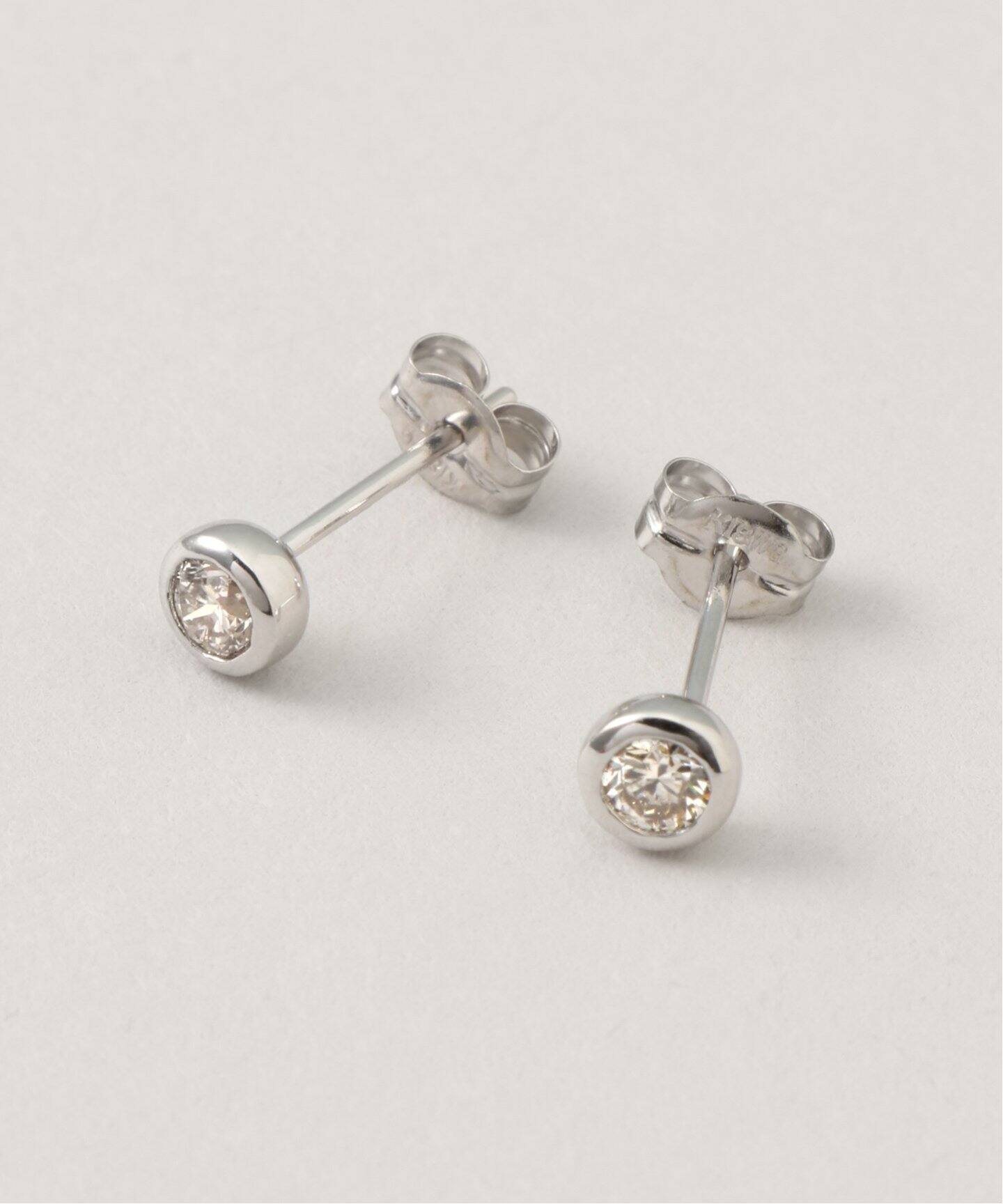 18KWG 0.2ct ダイヤモンド フクリンピアス(両耳)（ピアス（両耳用