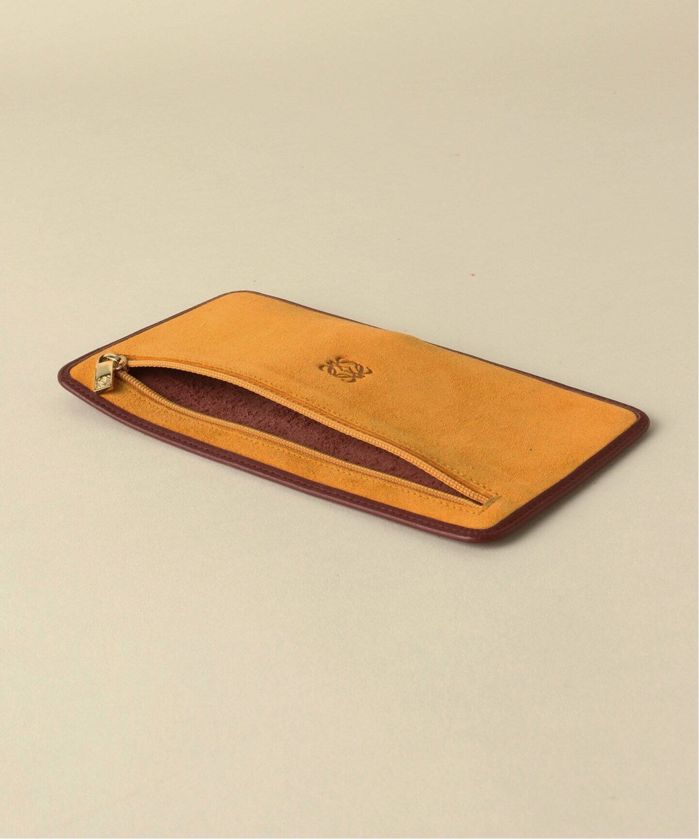 LOEWE　ロエベ　レザー　ポーチ　イエロー LOEWE / ロエベ】Yellow leather pouch（ポーチ）｜HIROB