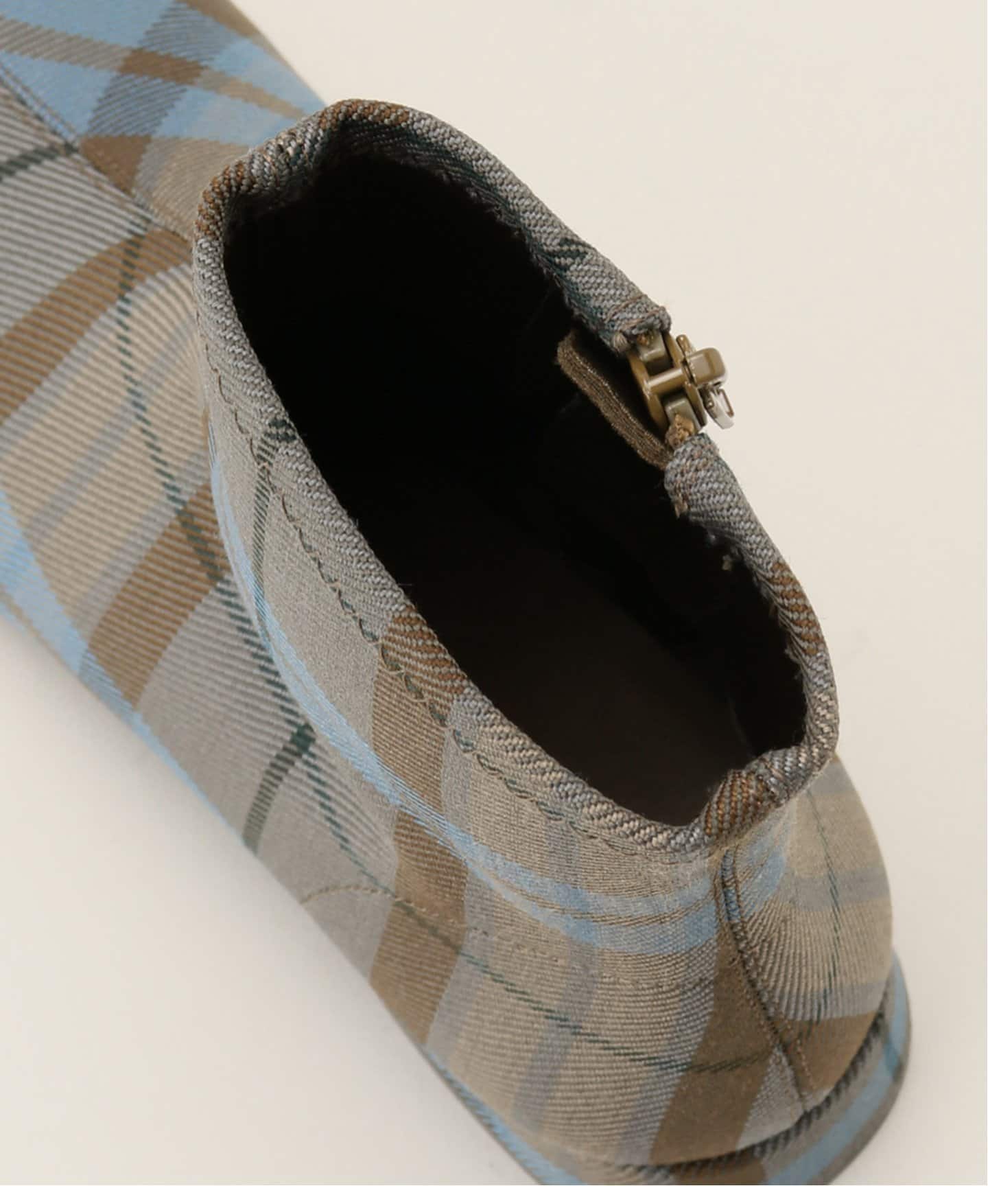 2.5cmスクエアフィットショートブーツ（ブーティ・ショートブーツ