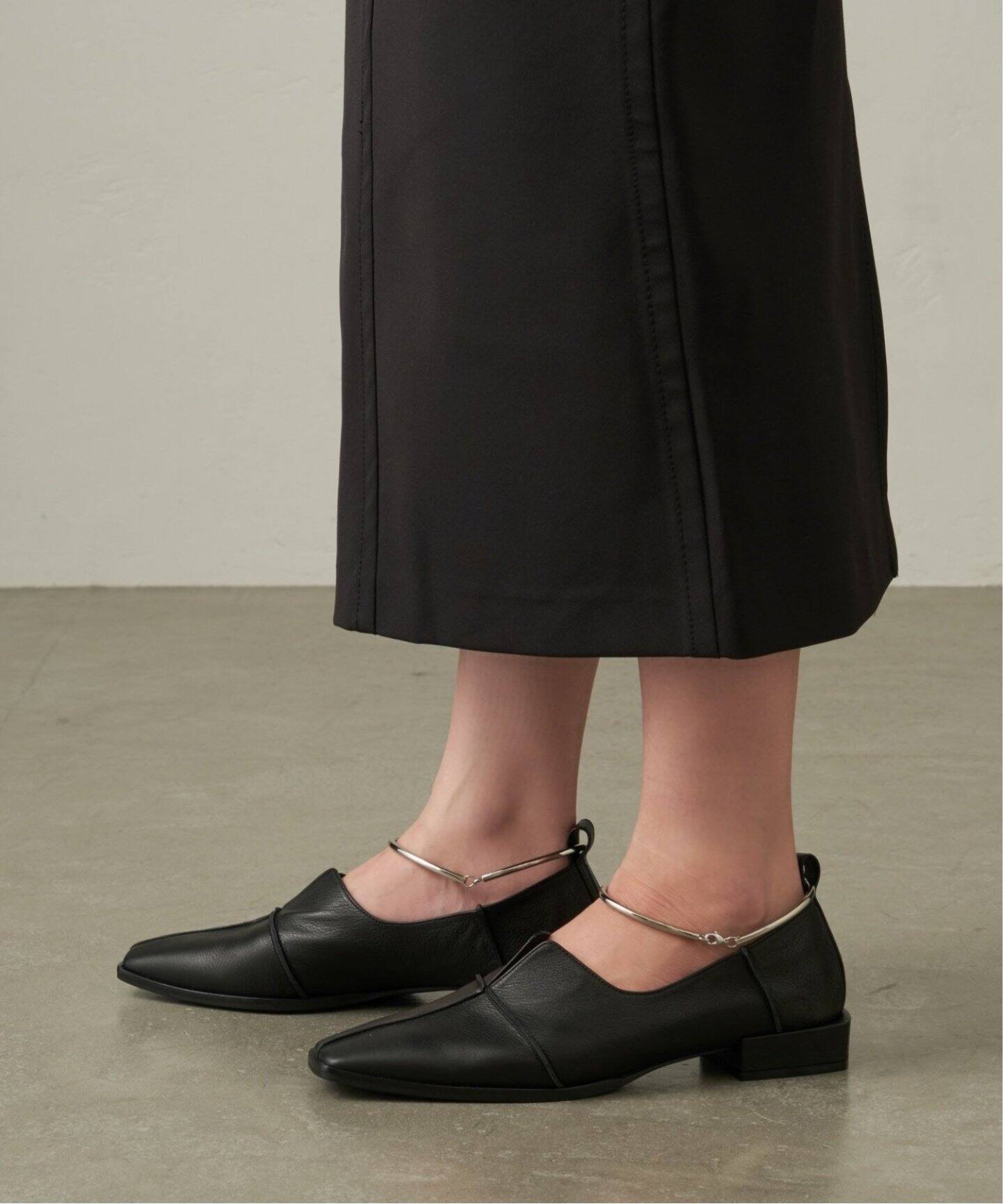 GRISEレザースクエアクロスシームアンクルフラット（フラットシューズ  