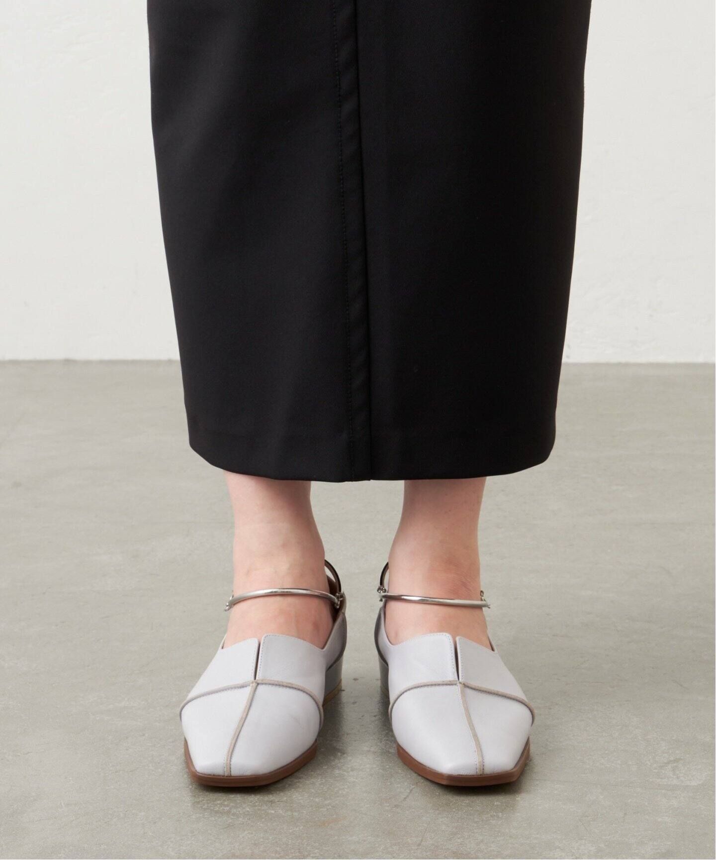 GRISEレザースクエアクロスシームアンクルフラット（フラットシューズ  