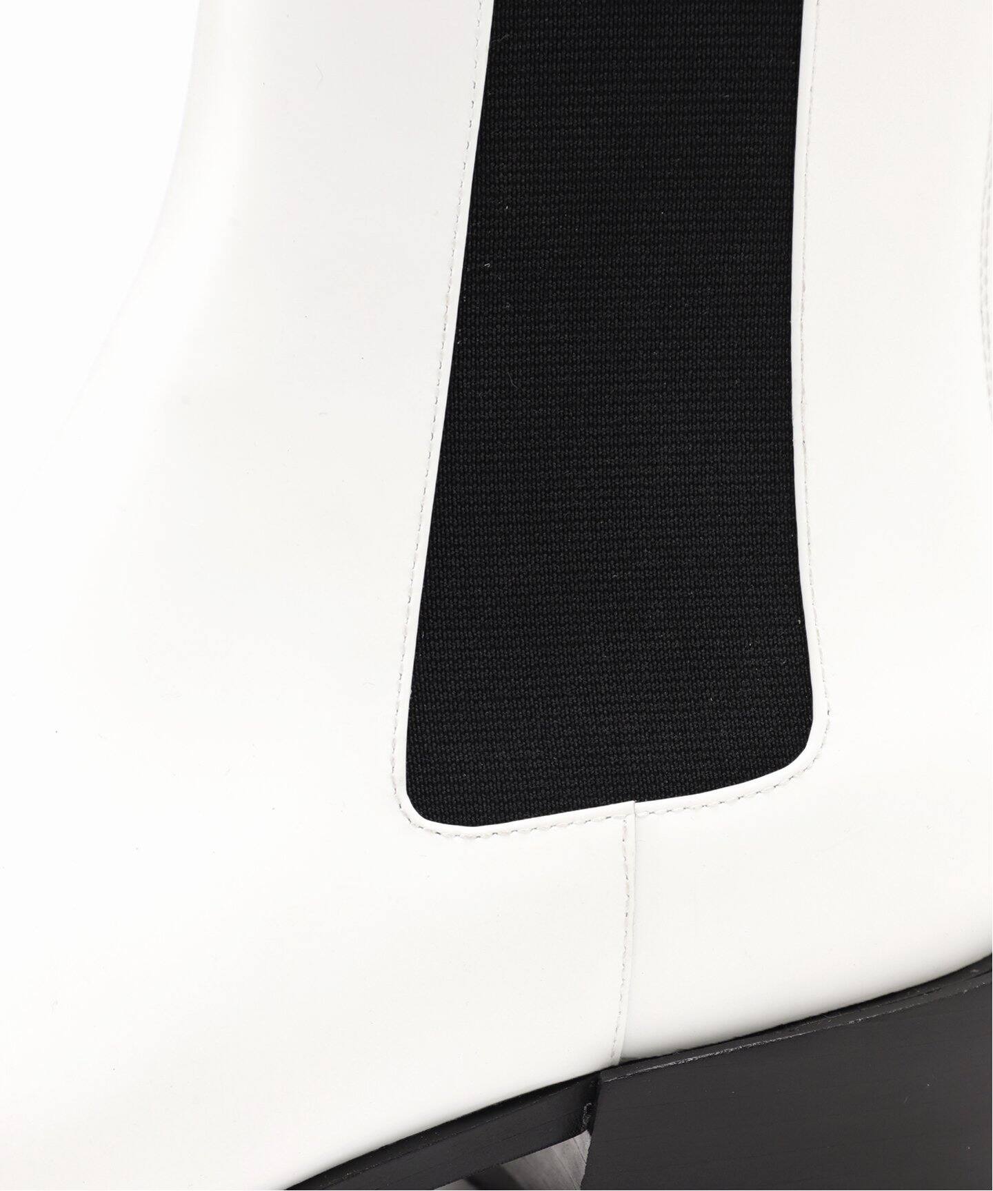 GRISEレザーEDGEポインテッドチェルシーショートブーツ（ブーティ