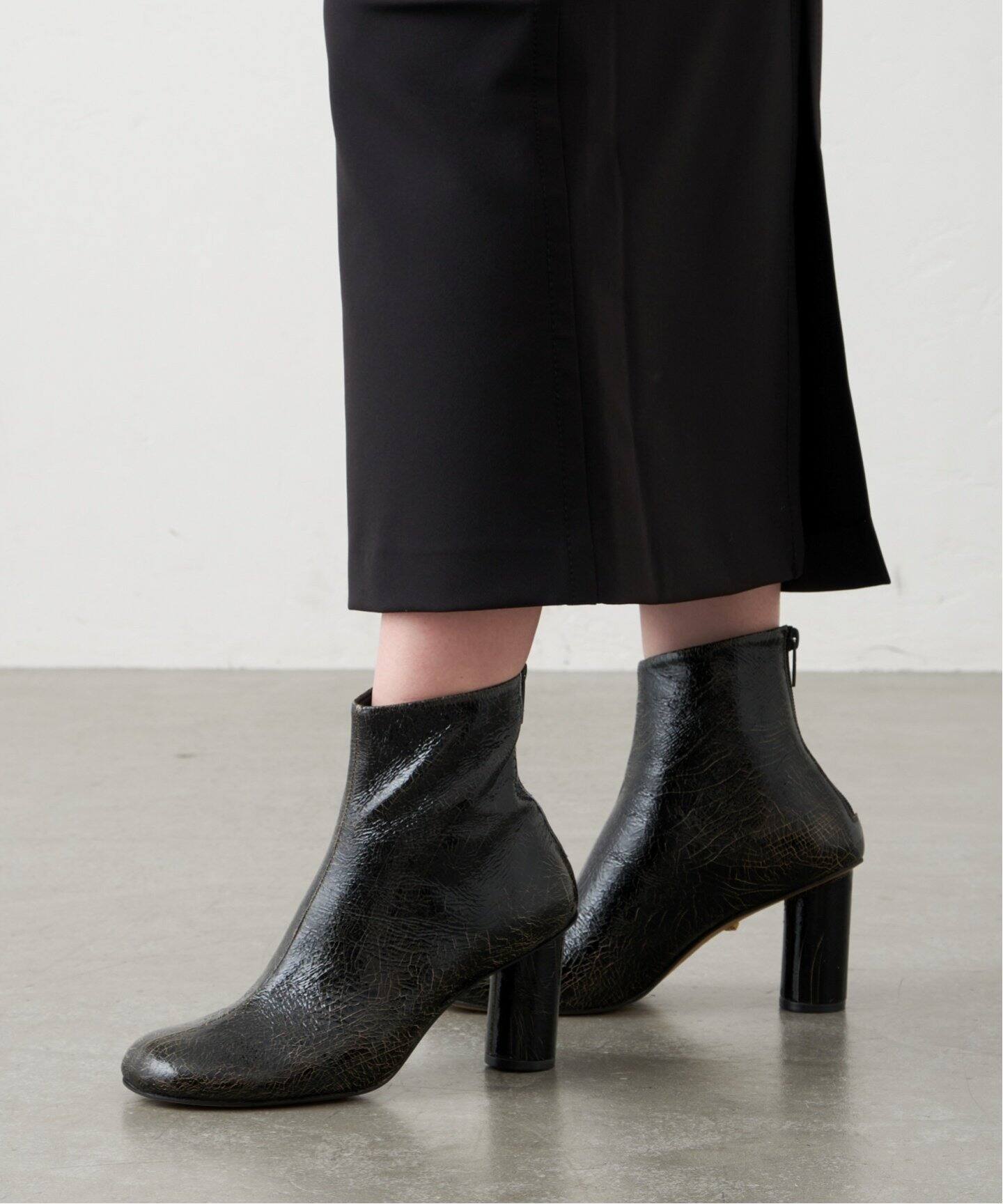 GRISE7.5cmレザーラウンドショートブーツ（ブーティ・ショートブーツ  