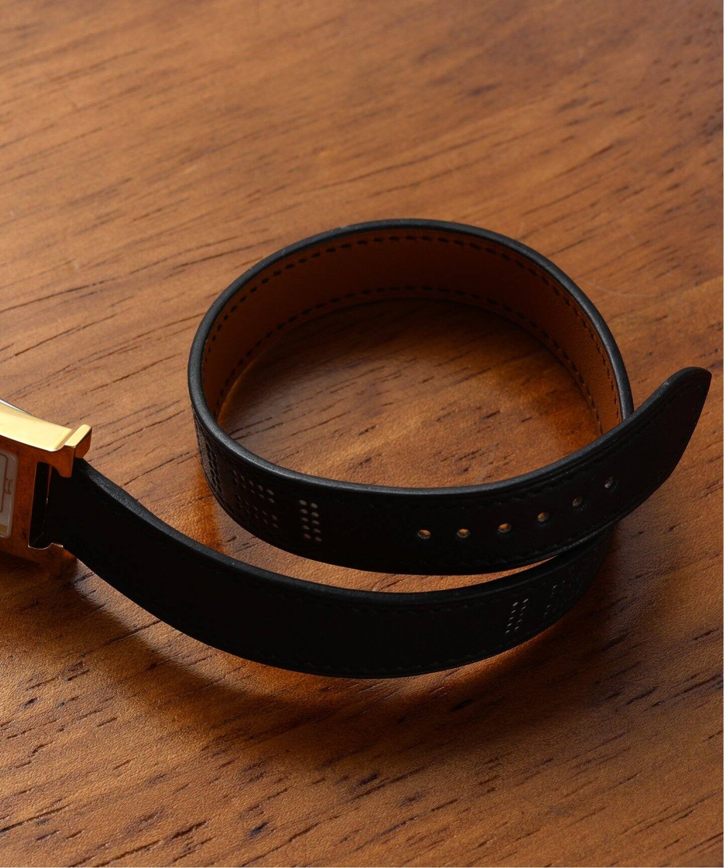 HERMES / エルメス】H Watch double Tour（ヴィンテージ）｜HIROB 