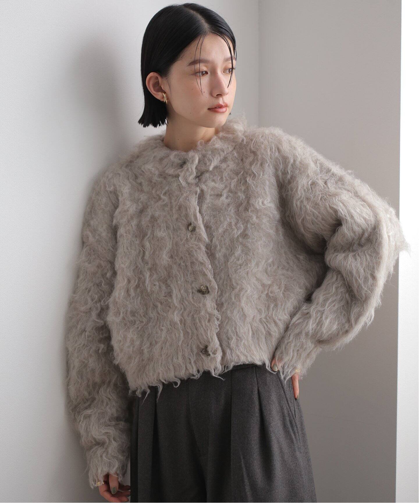 新品未使用】CLANE SHAGGY SHORT KNIT CARDIGAN 形作ら 
