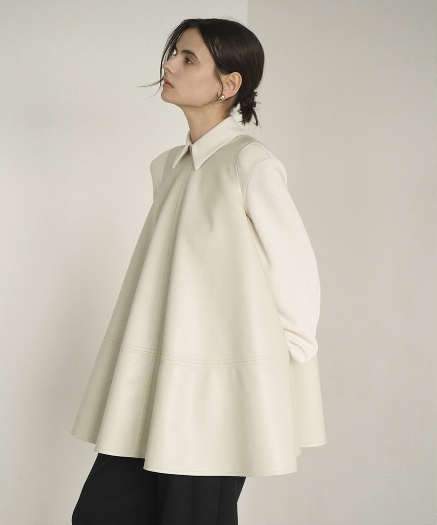 CLANE W FACE VEGAN LEATHER FLARE TOPS 17122-4242（ベスト）｜BOICE 