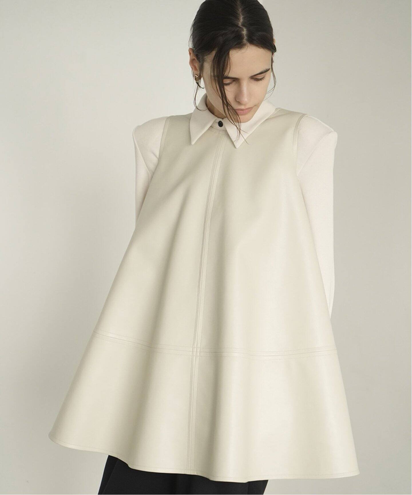CLANE W FACE VEGAN LEATHER FLARE TOPS 17122-4242（ベスト）｜BOICE 