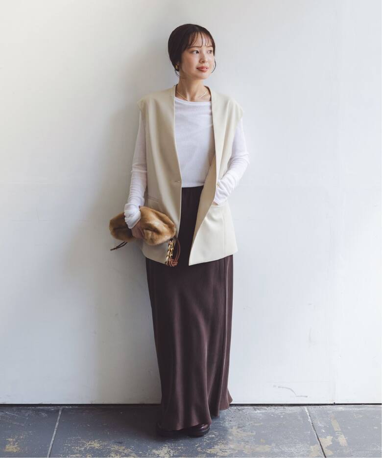 エステルツイルストレッチVカラージレ（ジレ）｜NOBLE（ノーブル）の 