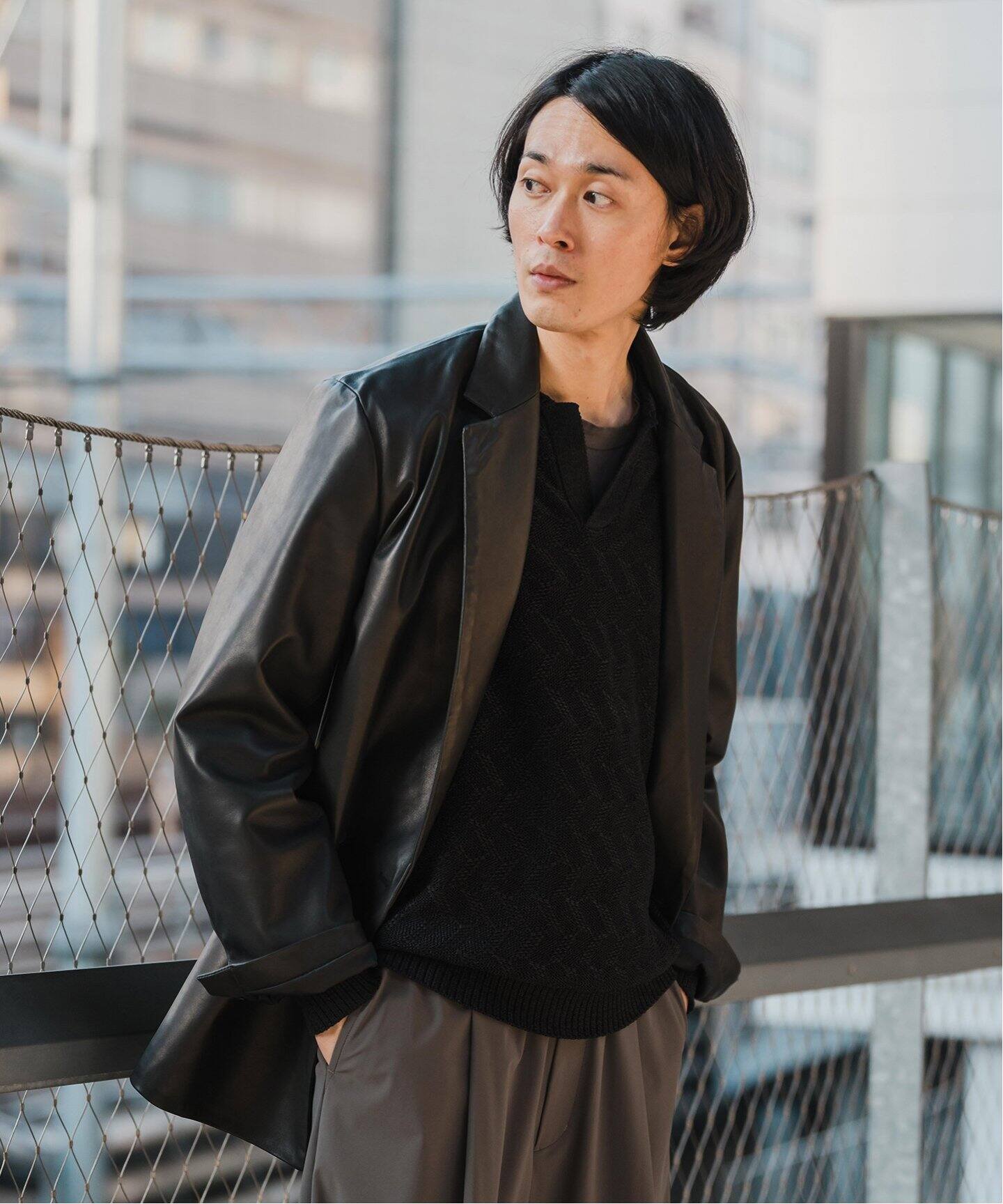 GIANNI かわゆ VALENTINO〈レザーハーフコート カーコート ラムレザー〉
