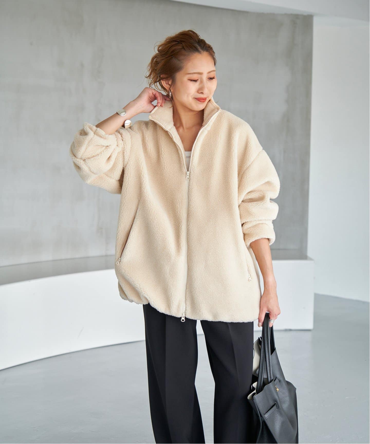 スピックアンドスパン　バッグロゴボアブルゾン WEB限定》バックロゴボアブルゾン（ボア・フリース）｜Spick and Span