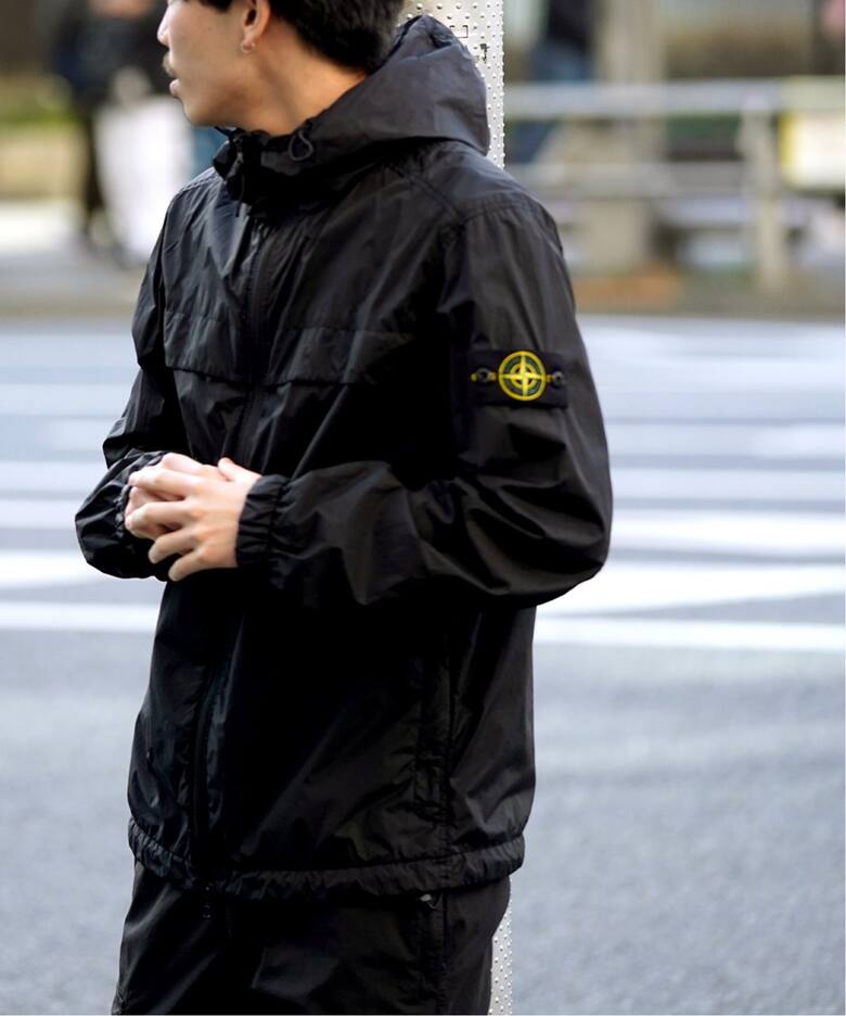 STONEISLAND / ストーンアイランド】フーデッドライトブルゾン 
