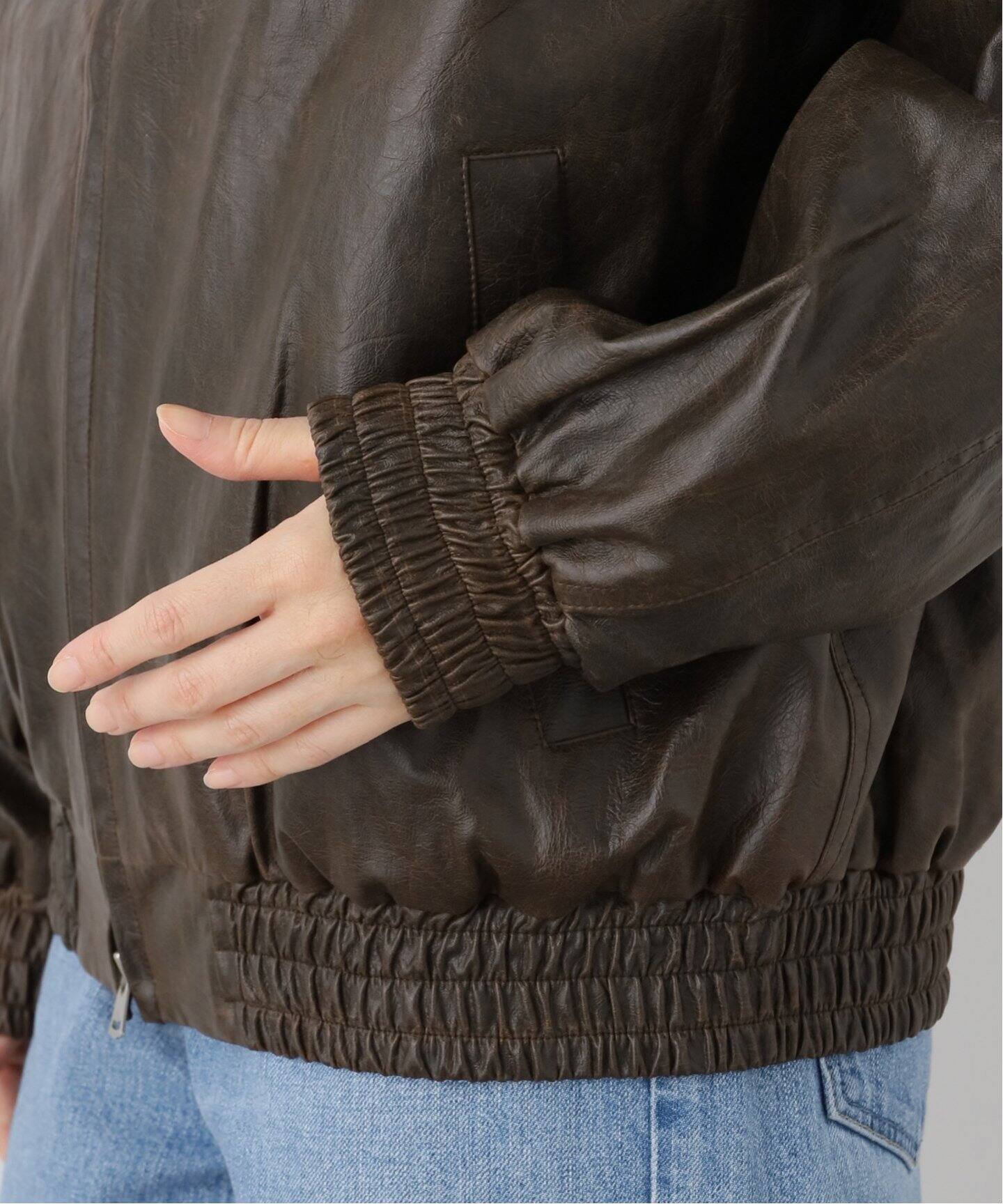 INSCRIRE /アンスクリア】Fake Leather Three Pocket Blous：ブルゾン 