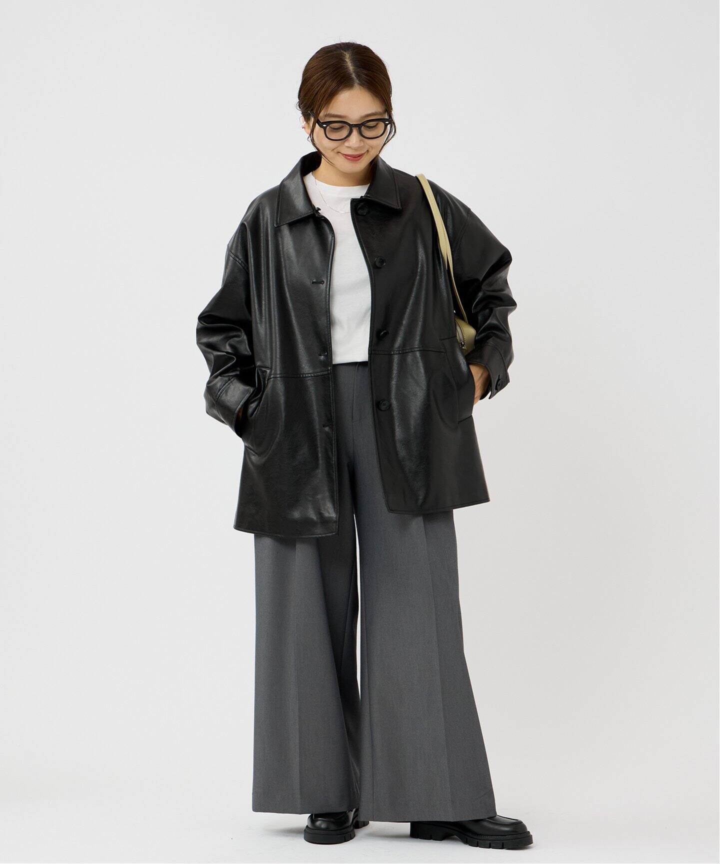 ウォッシャブル フェイクレザーファー襟付カバーオール（レザー  