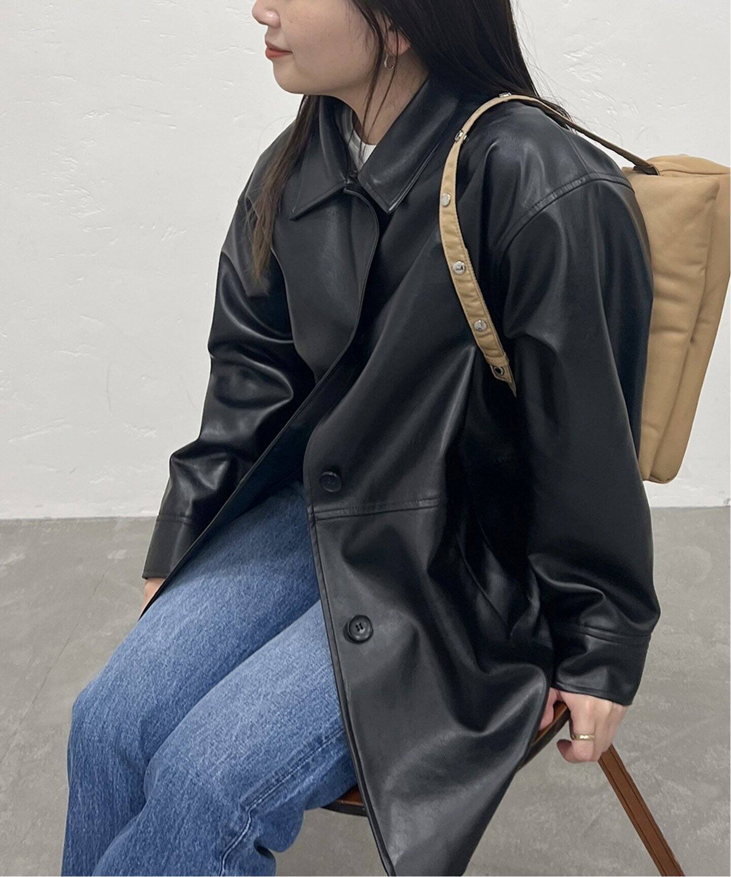 ウォッシャブル フェイクレザーファー襟付カバーオール（レザー  